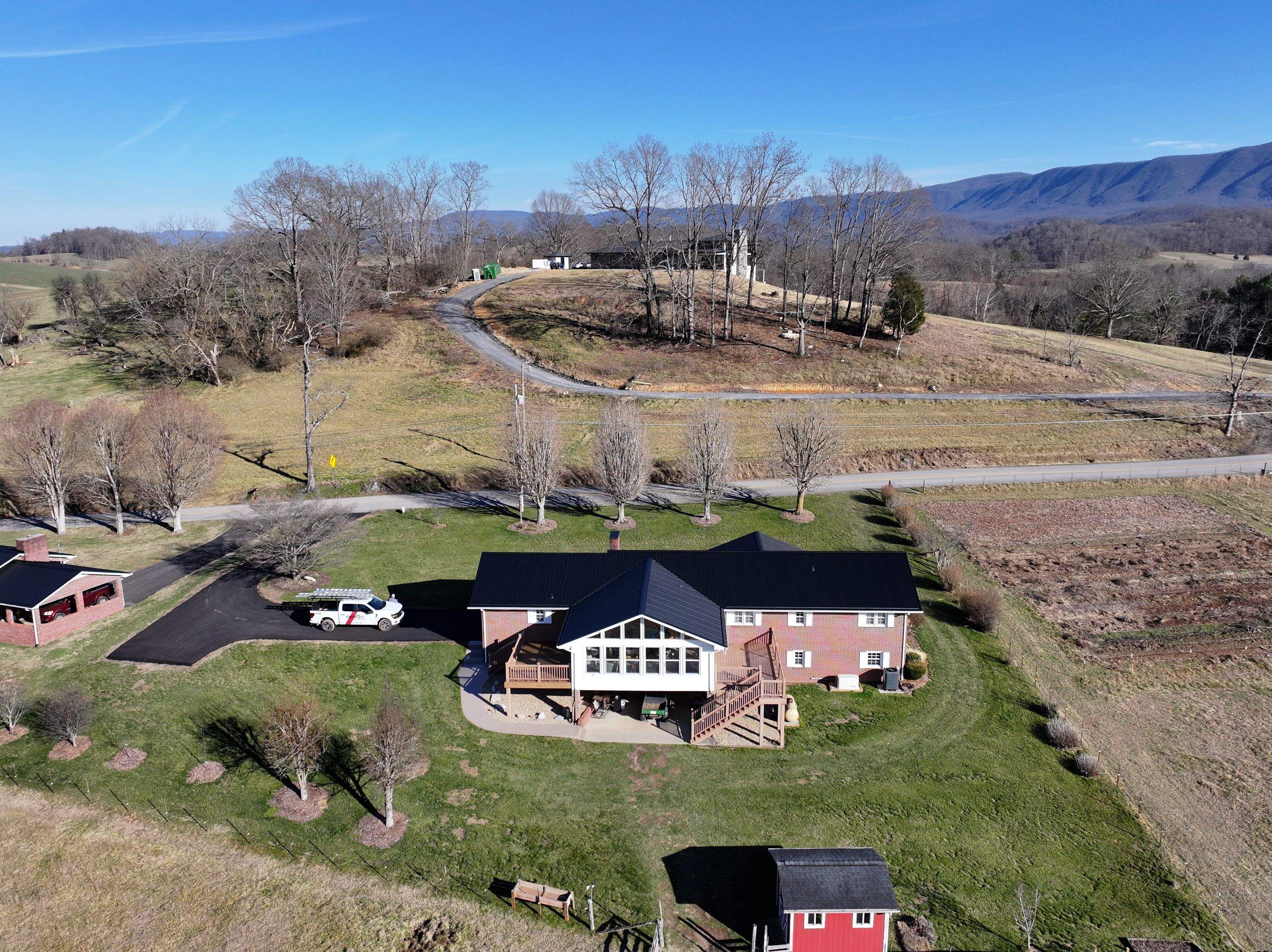 Morrell Residence by Omnia Roofing