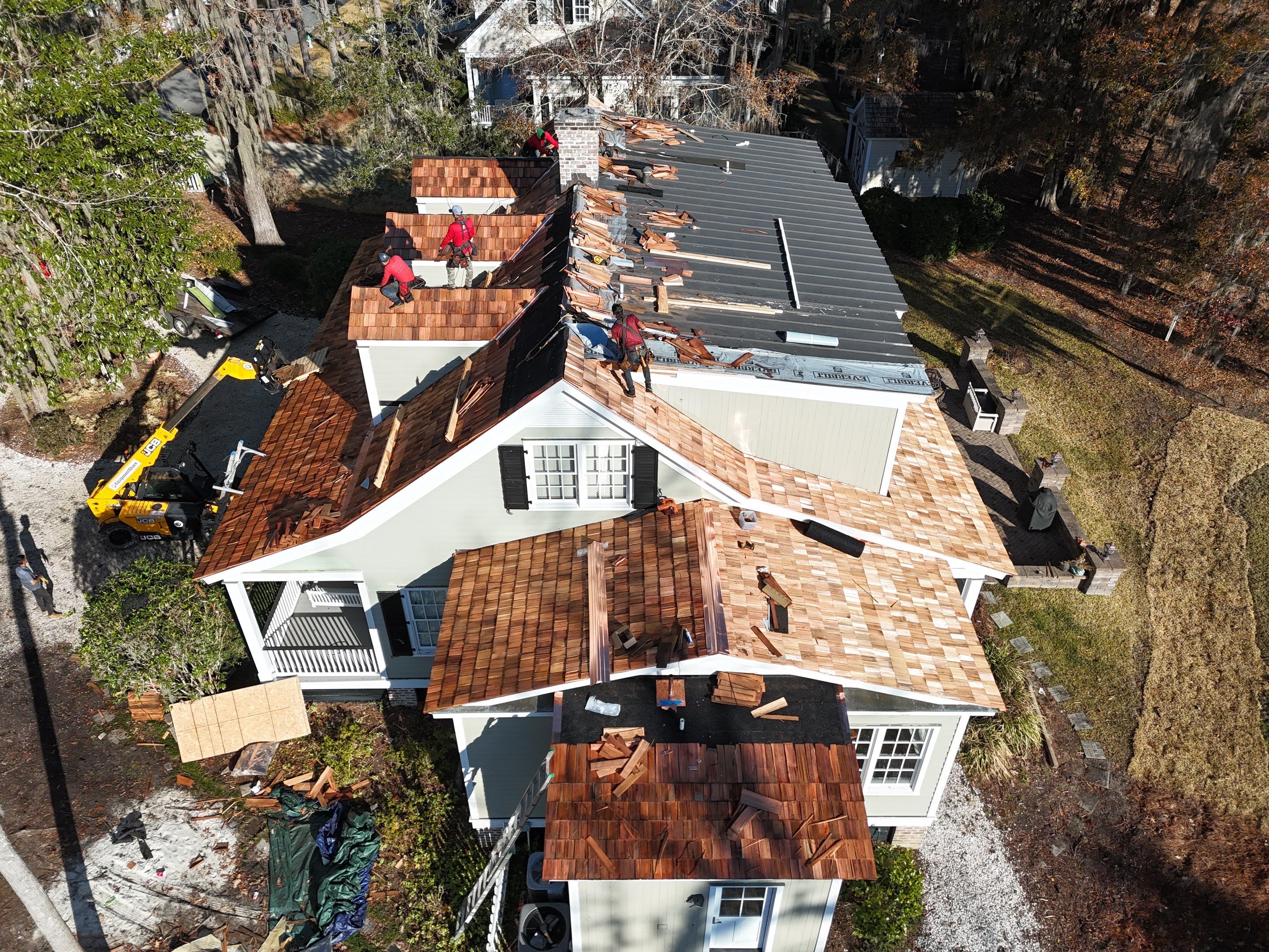 A Ford Plantation Classic by A Good Roofer Near Me 