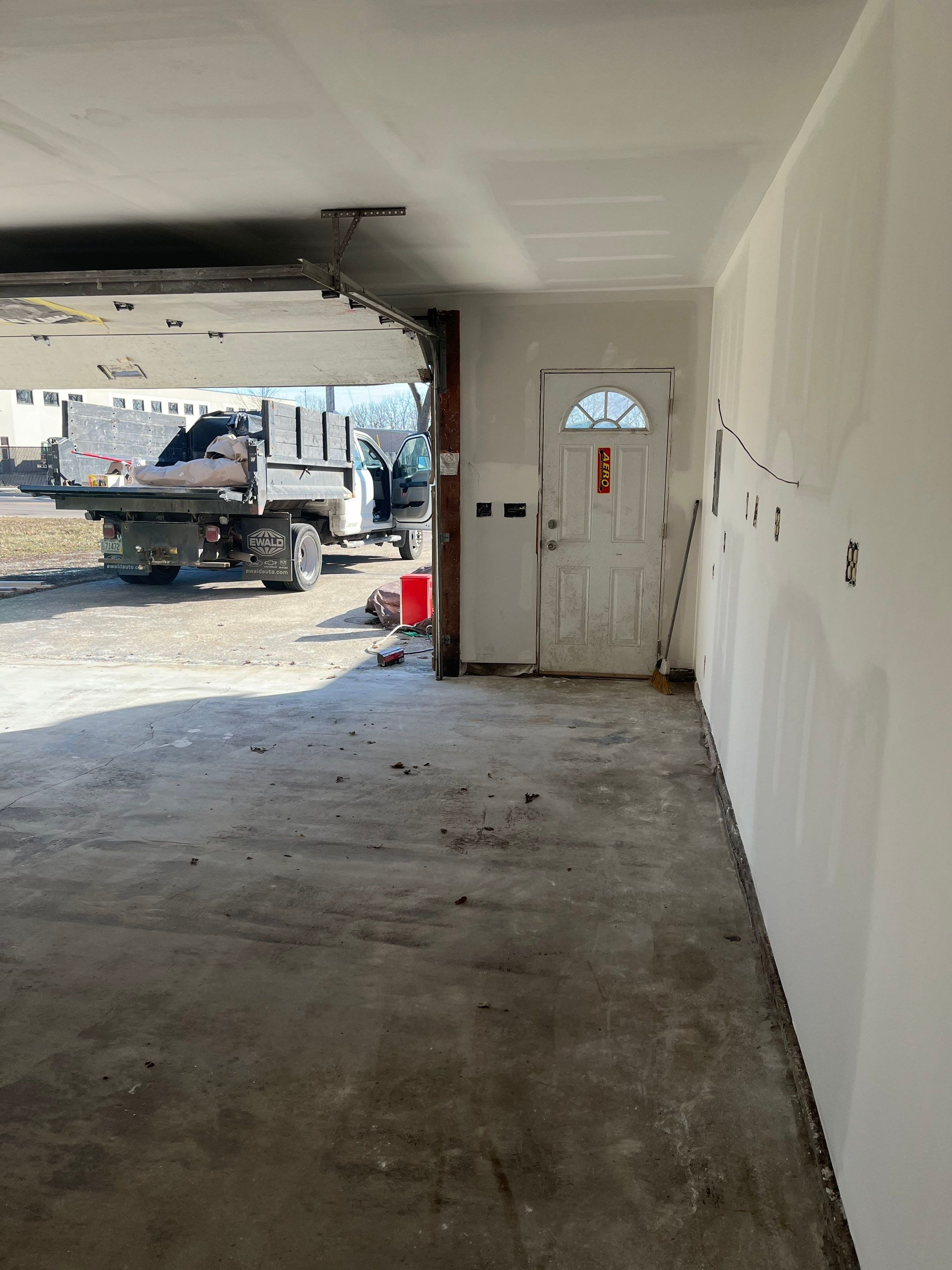 Walls Finishing by OCS Contracting Services