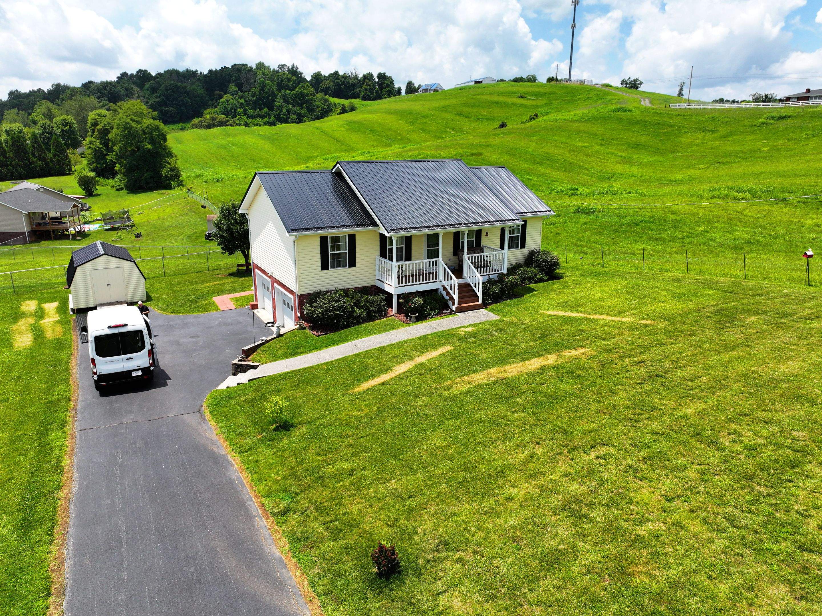 Shortridge Residence by Omnia Roofing