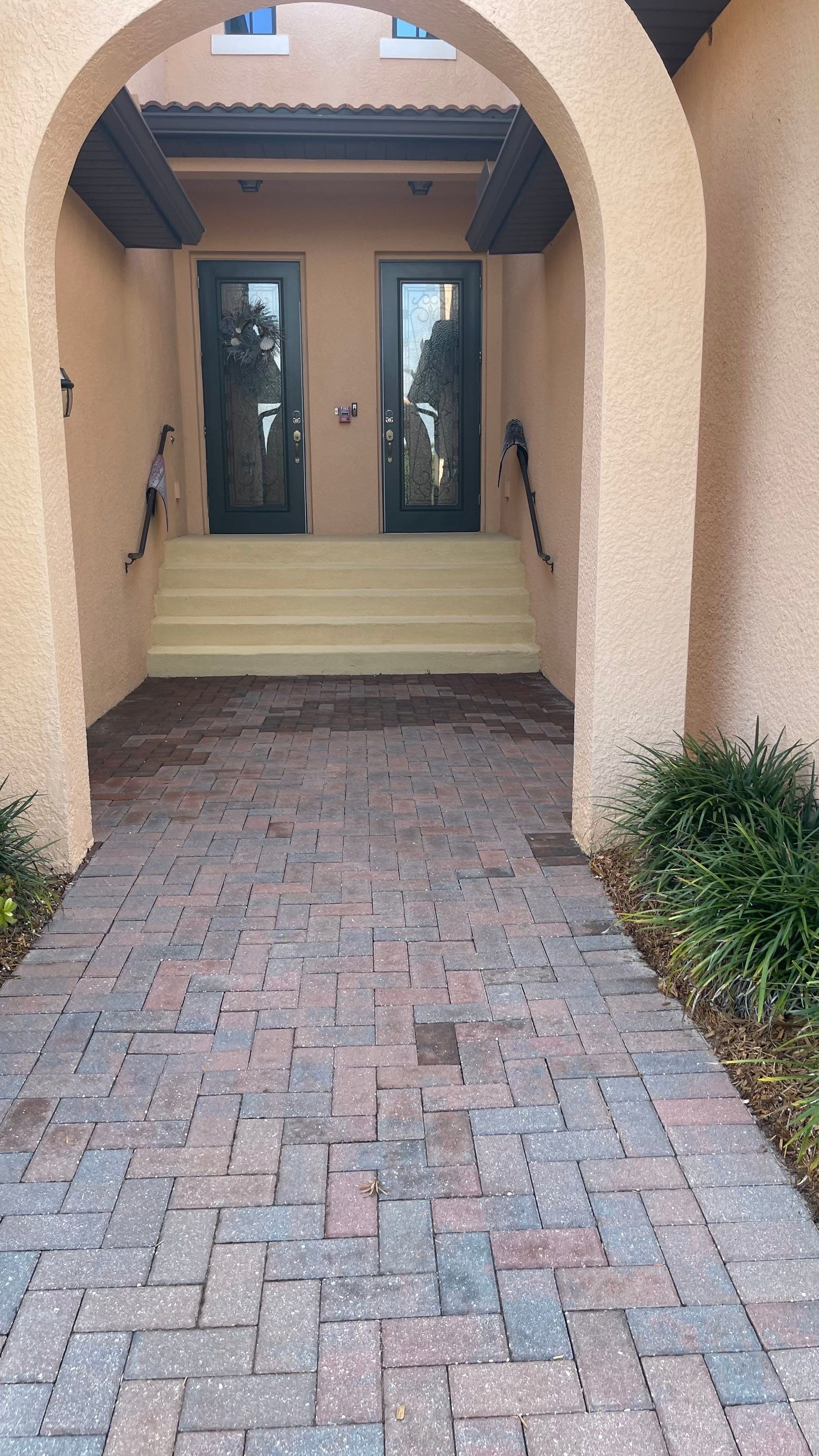 HOA Paver Driveway & Sidewalk Cleaning in Sarasota National, Venice, FL | Sunshine AquaWash by Sunshine AquaWash