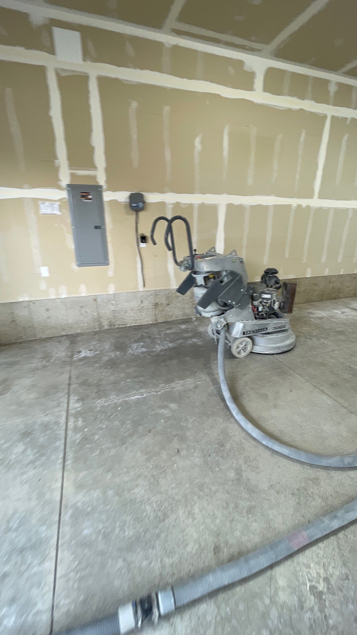 Garage Transformation using Smoke Colorway by Croc Coatings, LLC