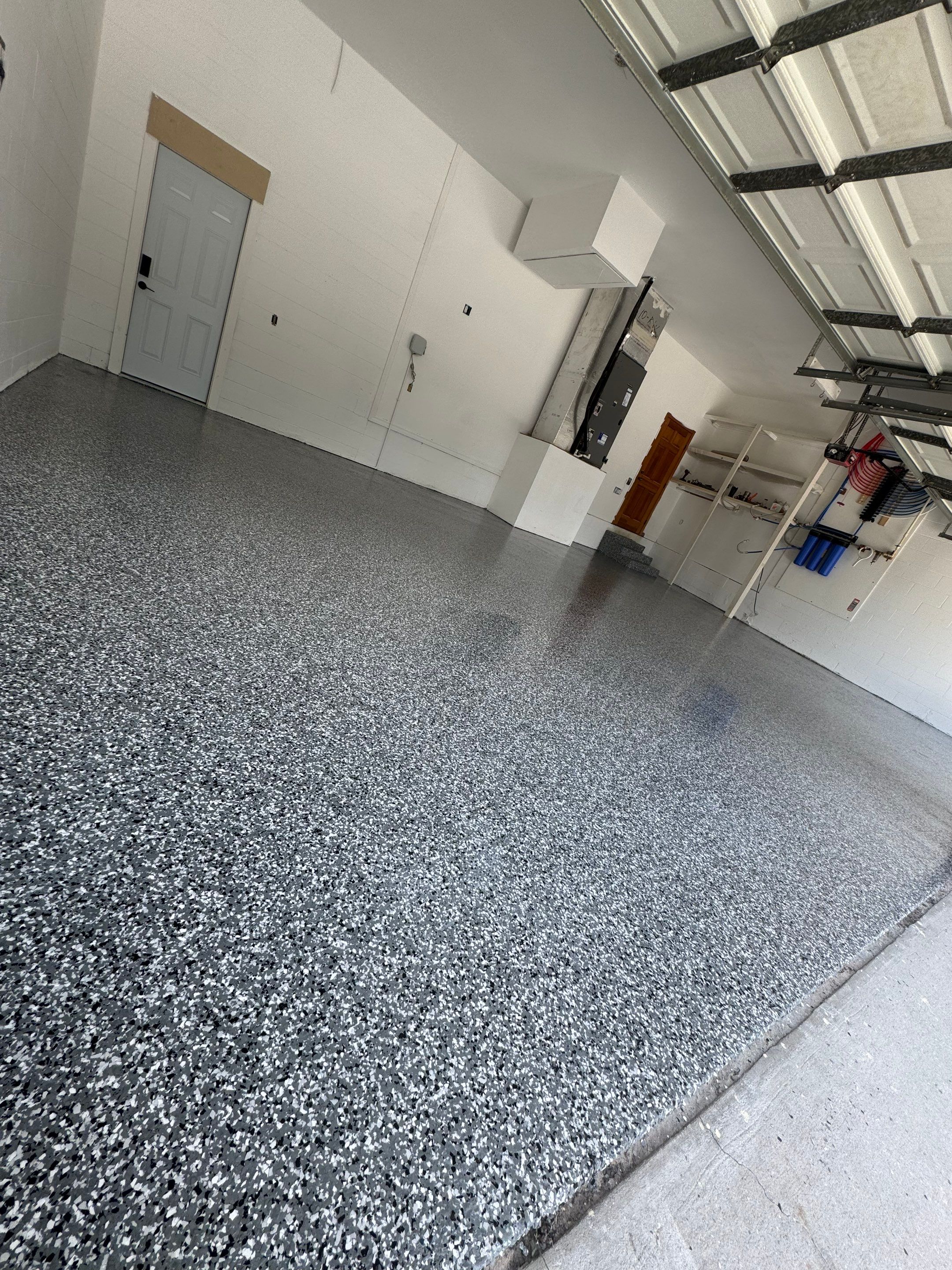 Brandon, FL Garage Transformation with Wombat Flake by Performance Floors & Coating