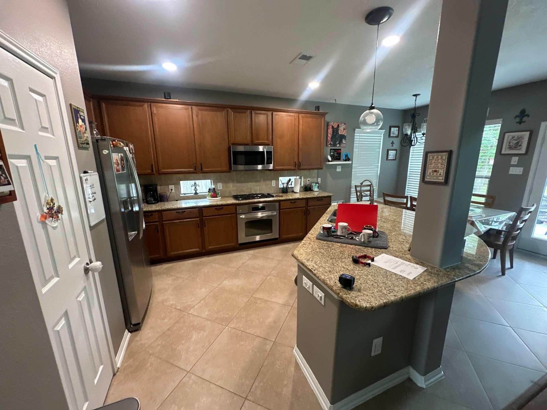 Bathroom and Ktichen Remodel in The Woodlands by SophAlx LLC