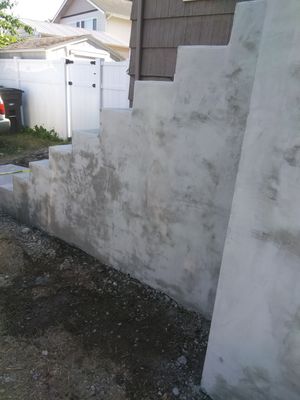 Cheyanne | Concrete Wall & Stairs 