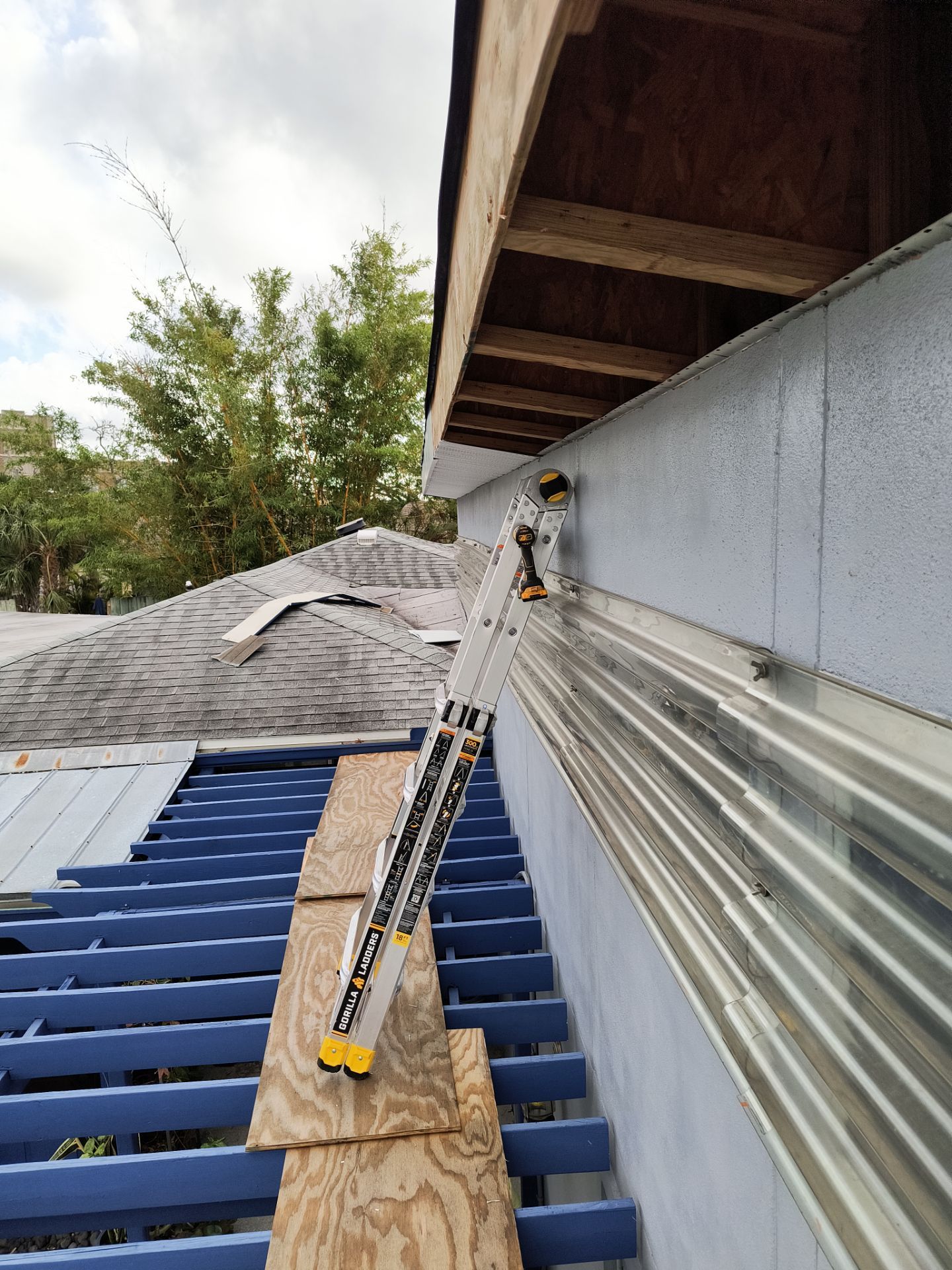 Soffit and Fascia Installation in Sarasota FL by Gutter Professors