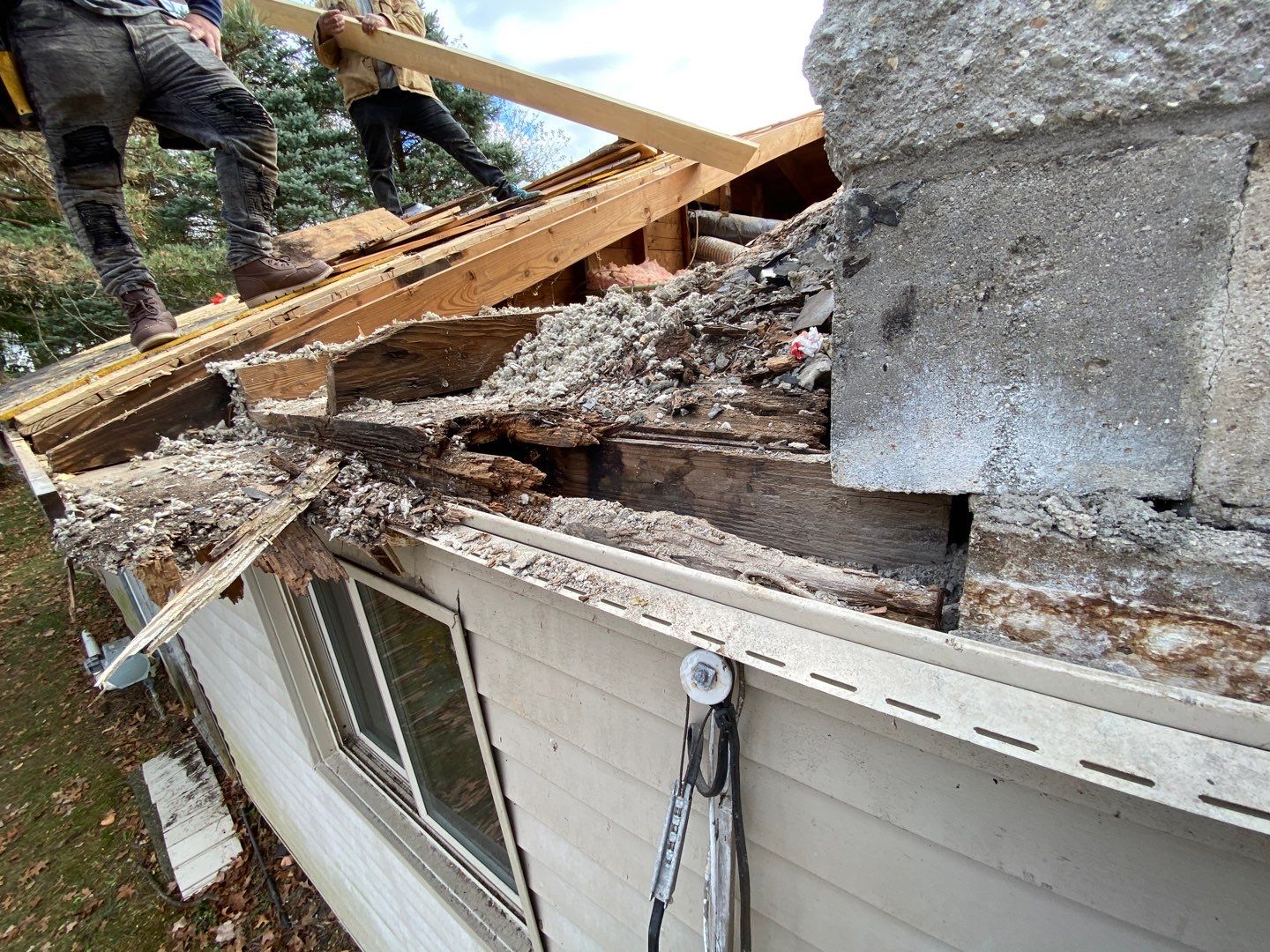 Roof Replacement using CertainTeed Landmark by 180 Contractors