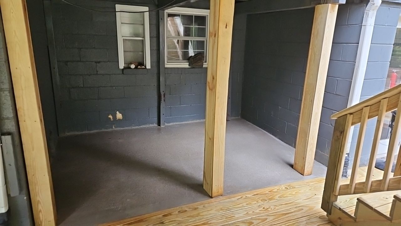 Windsor Blvd - Deck Installation by Pillar and Pine