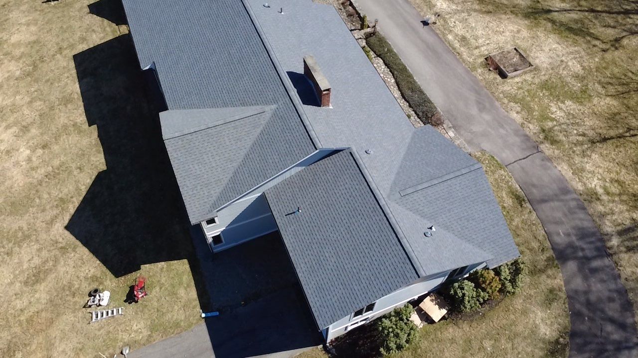 Atlas Pinncale Pristine: Pewter Gray in Woodstock, Connecticut by Golden Shield Roofing