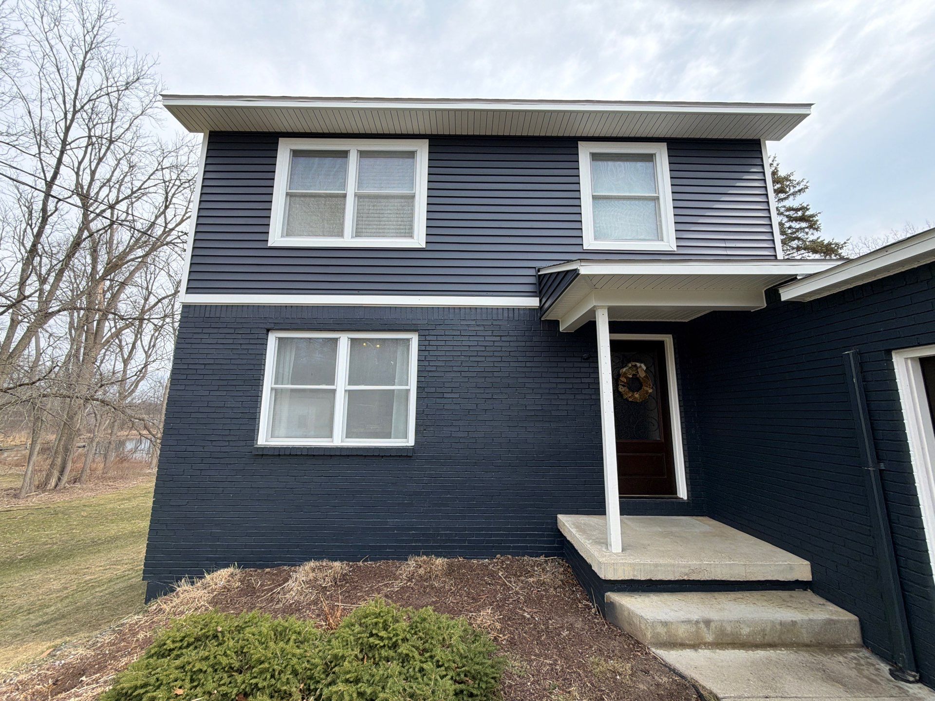 Siding Replacement using Alside Charter Oak D4.5" by 180 Contractors