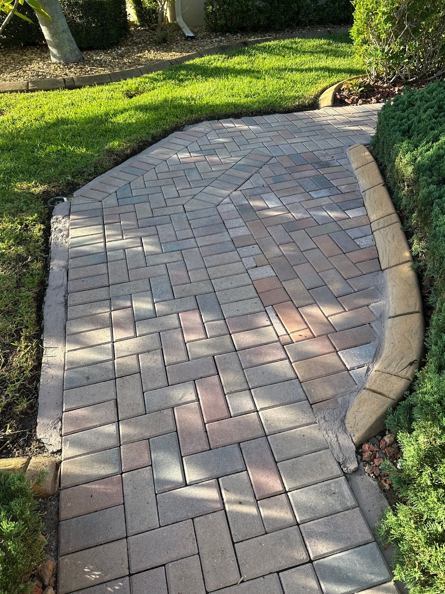 Restoring Multi-Tone Paver Driveway and Walkways in Sun City Center by Supreme Paver Experts
