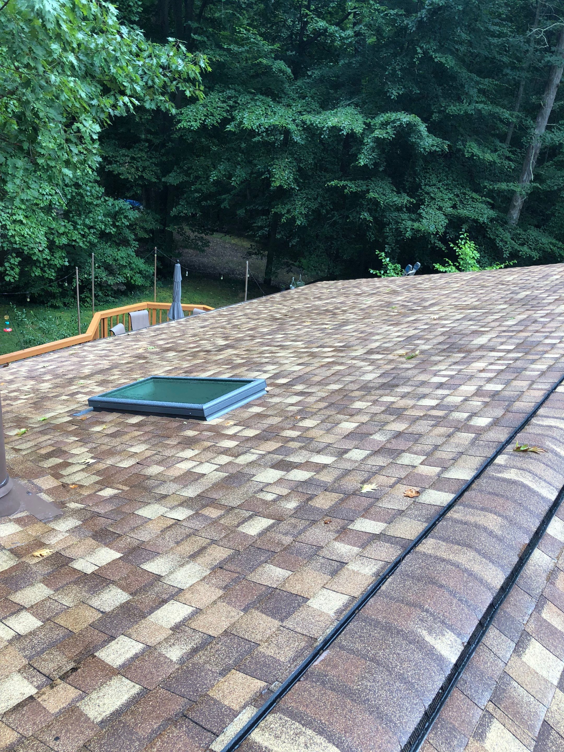 Fairfax Station: CertainTeed Landmark Pro Designer Shingles in Max Def Resawn Shake by RM Banning, Inc.