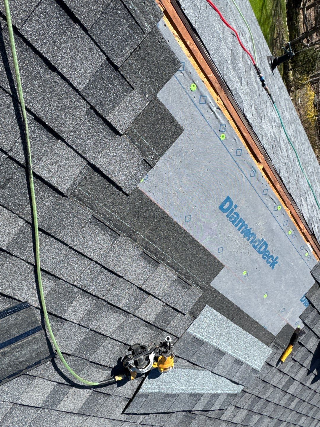 Brand new roof by DiGiorgi! by DiGiorgi Roofing and Siding Inc