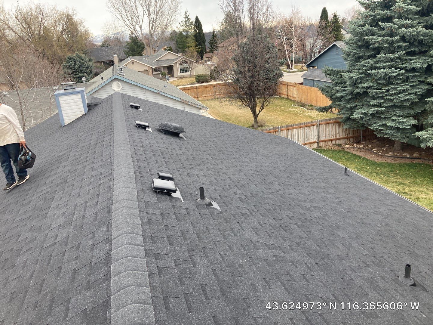 Meridian Idaho Single Level Residential Roofing Installation using Owens Corning by ID Roofing LLC