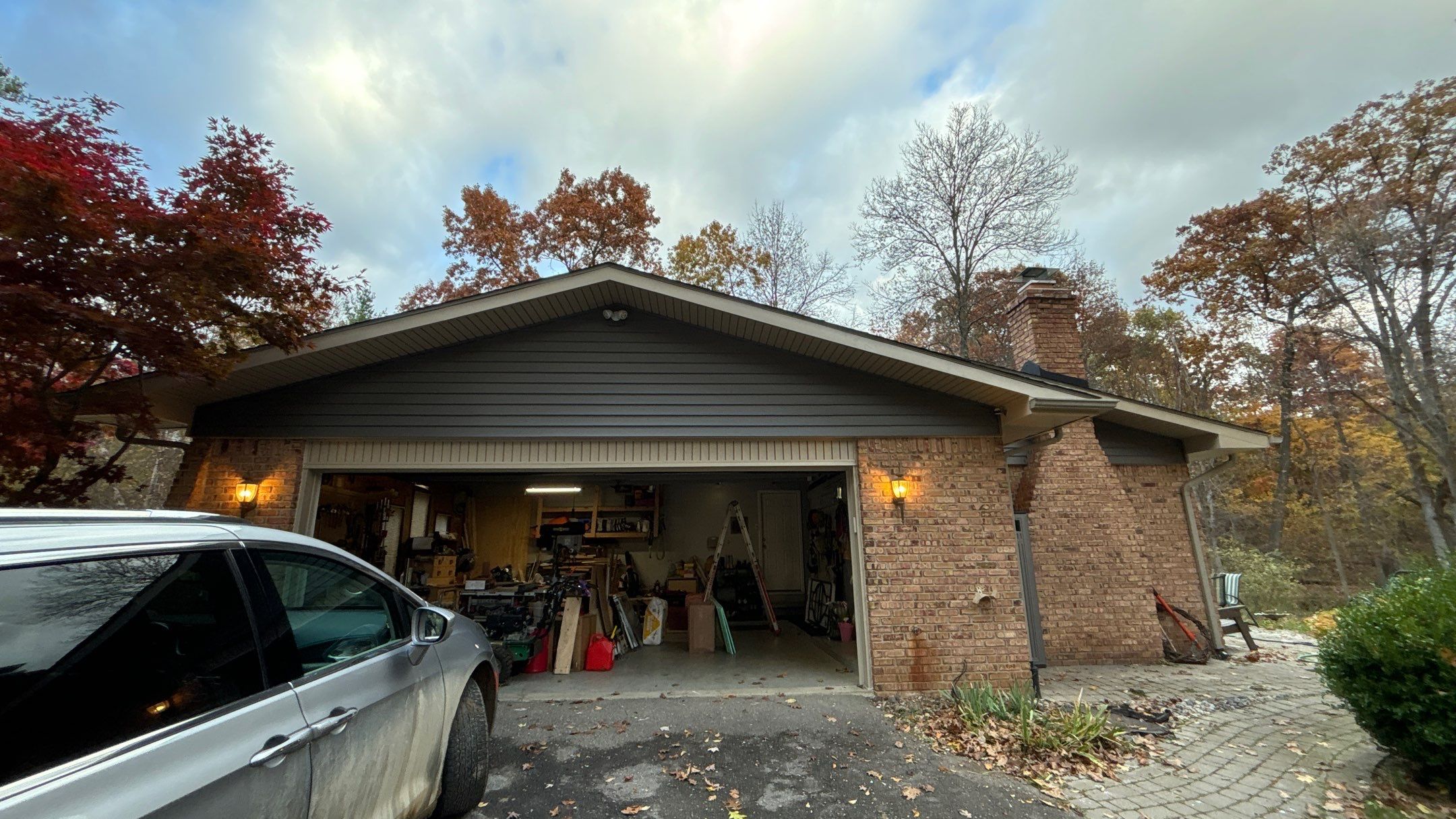 Siding Replacement using Alside Charter Oak D4.5" by 180 Contractors