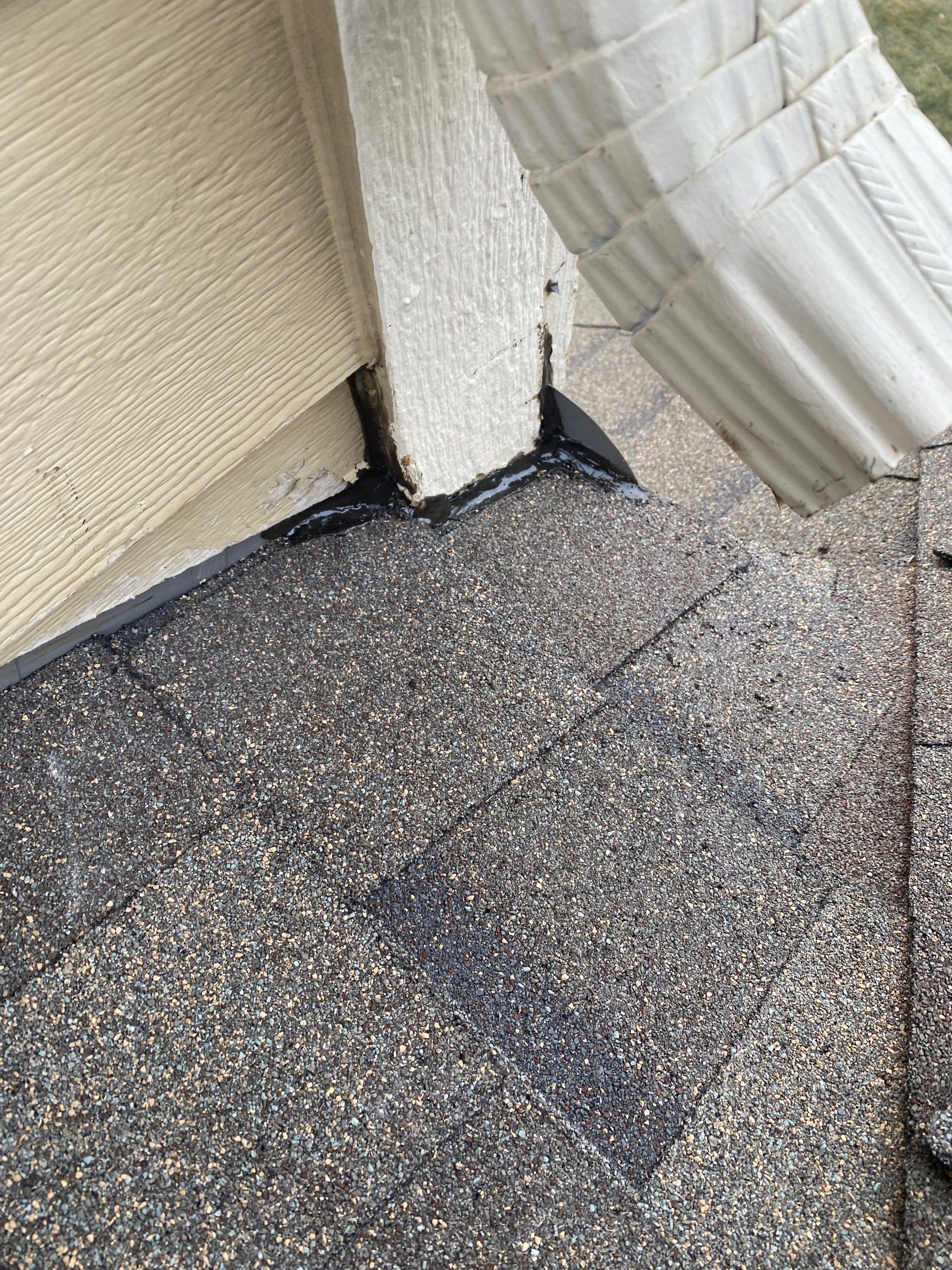 Resdiental Hail Damage Roof Replacement using Atlas Pinnacle Class 4 Impact Resistant "Weathered Wood" color by Black Belt Roofing