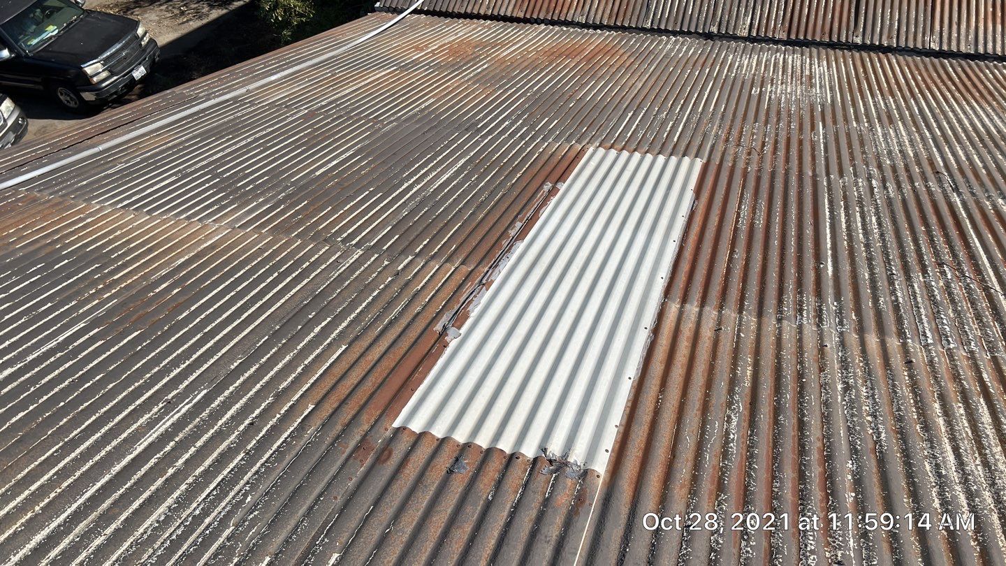 MR Roofing system using Conklin BenchPly system with PUMA top coat by Straight Edge Roofing Inc