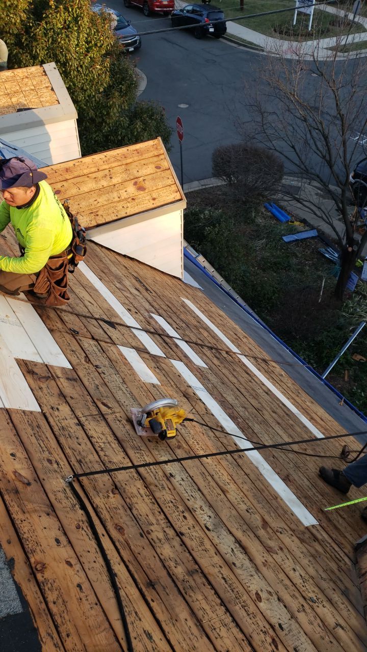 Alexandria Landmark Pro MD Resawn Shake/Flintlastic SA Project by RM Banning, Inc.