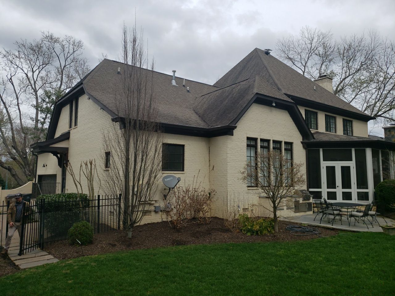 Presidential Shake Install by Paragon Roofing