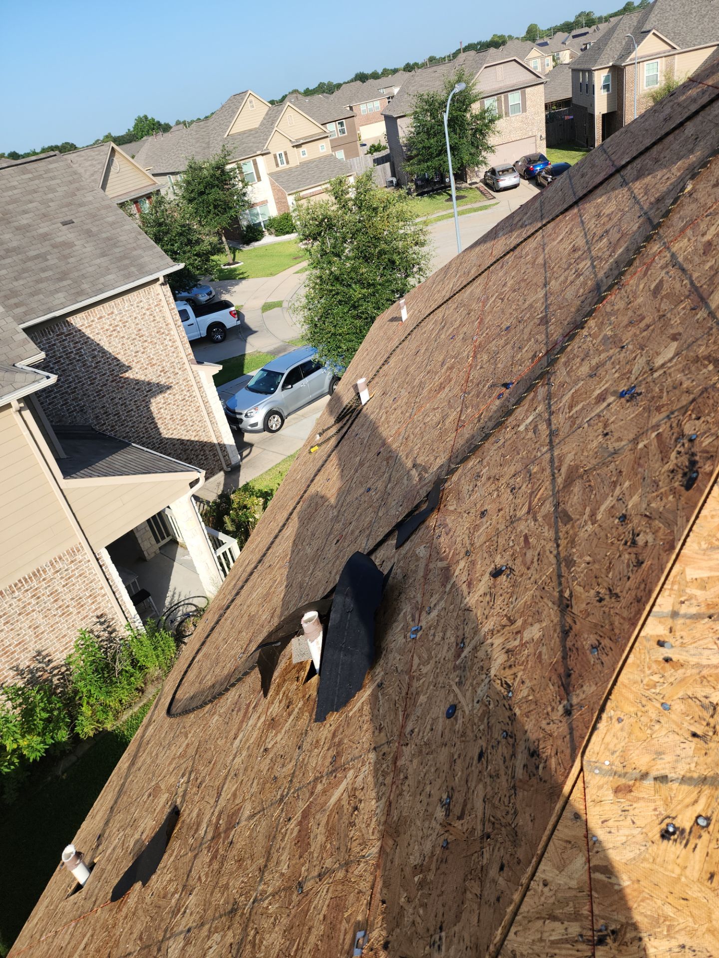 Residential Roofing Installation using Owen's Corning Duration (Lifetime) Shingles by Roof Repair Company