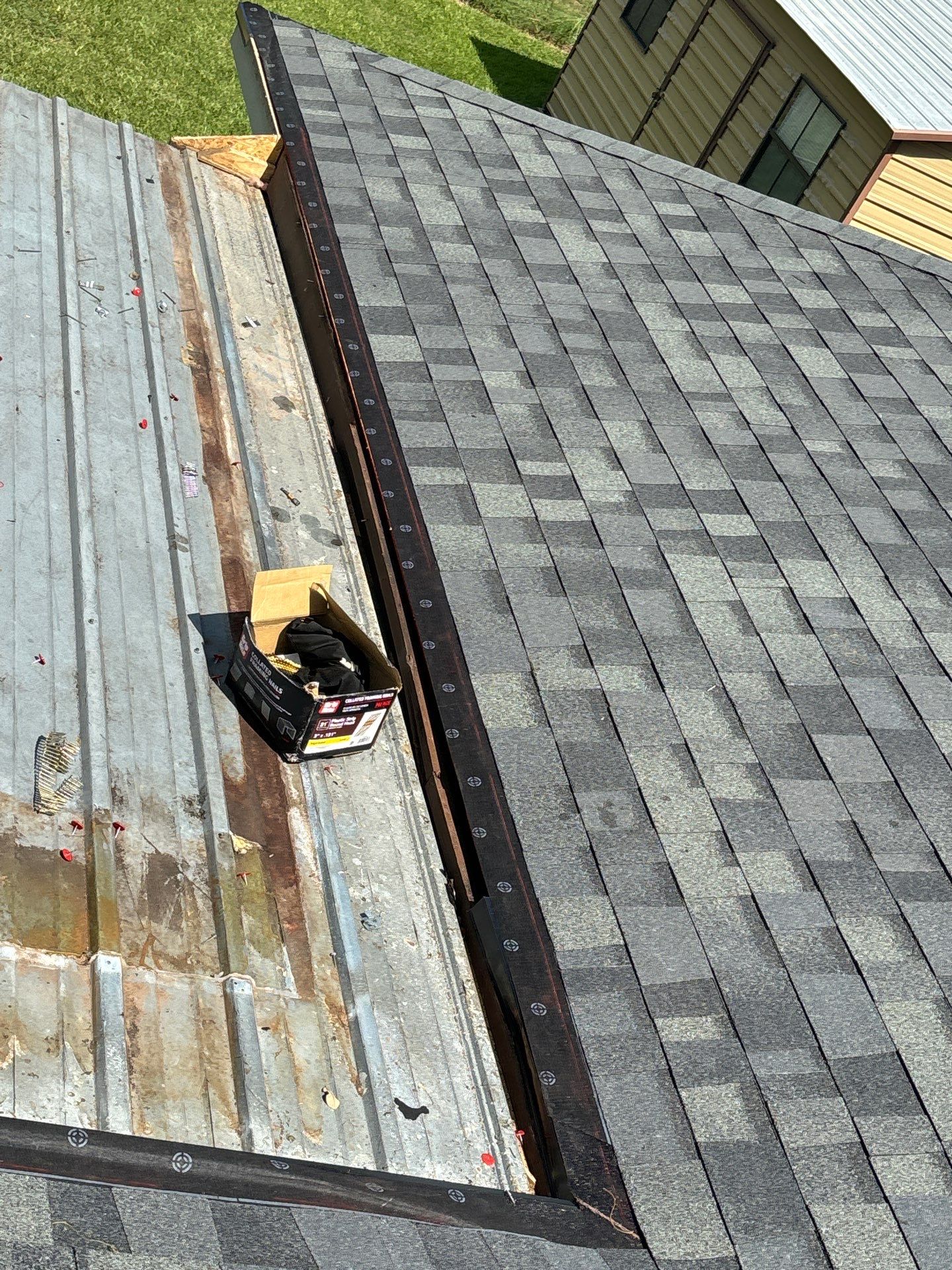 Residential Roofing Installation using Owen's Corning Duration (Lifetime) Shingles by Roof Repair Company
