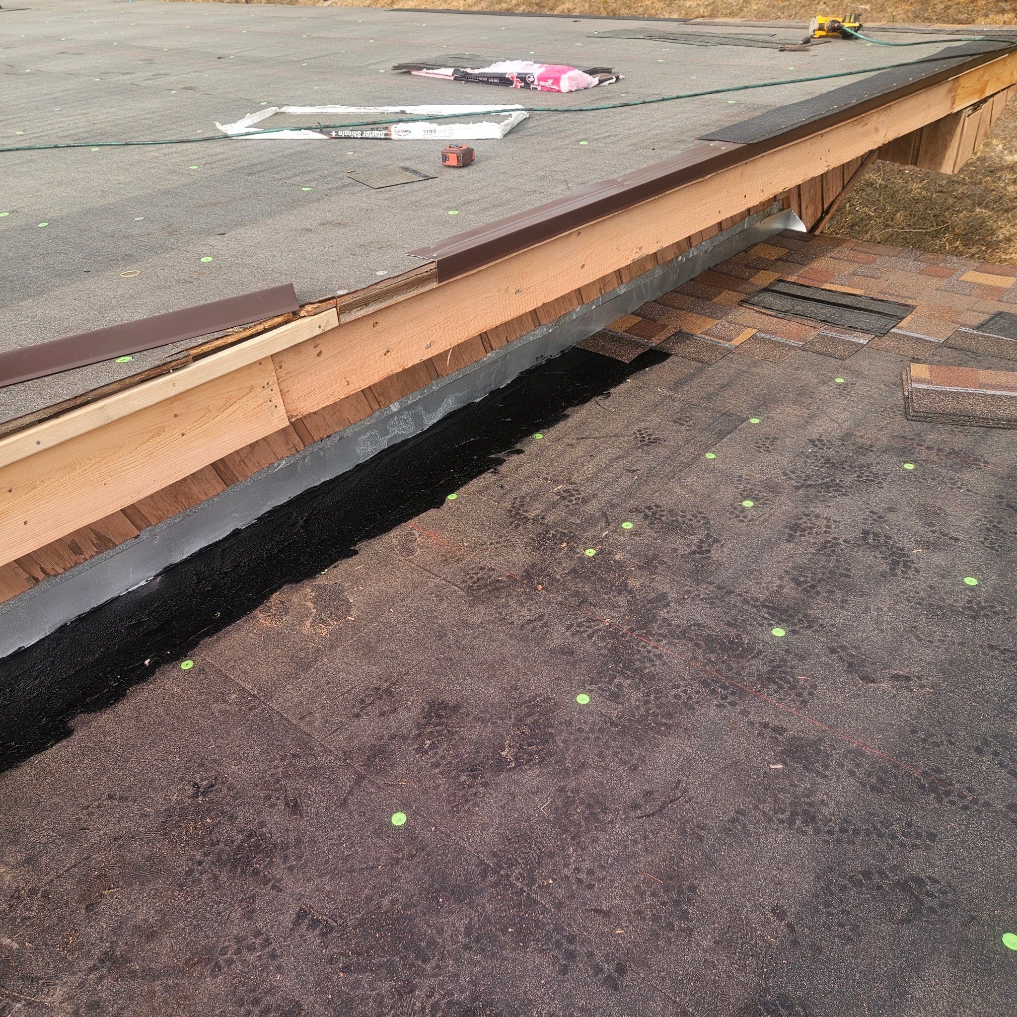 Country Roofing by Bayfront Roofing and Construction