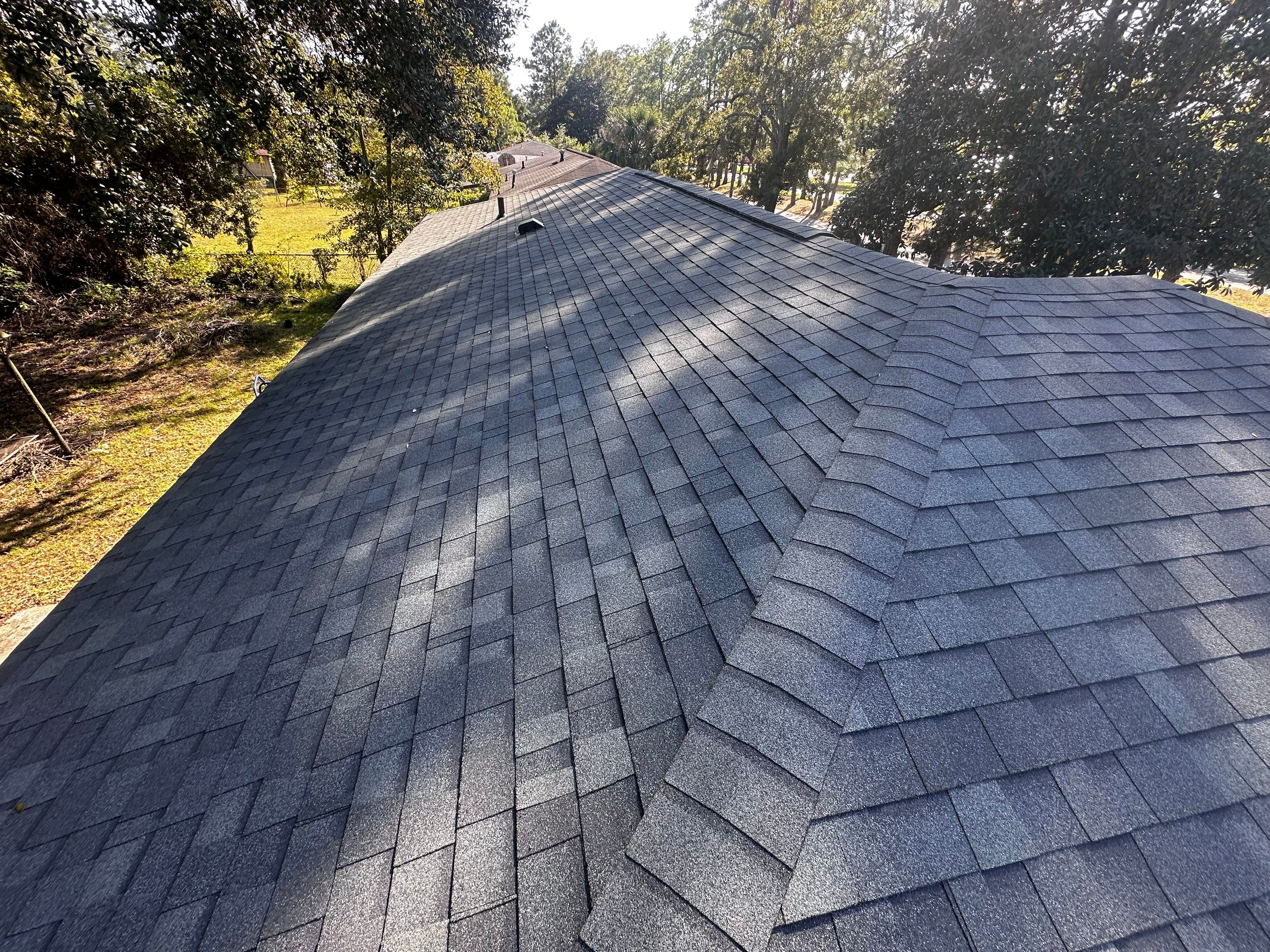 Residential Roofing Installation using Owens Corning Oakridge Estate Grey by Talya Roofing