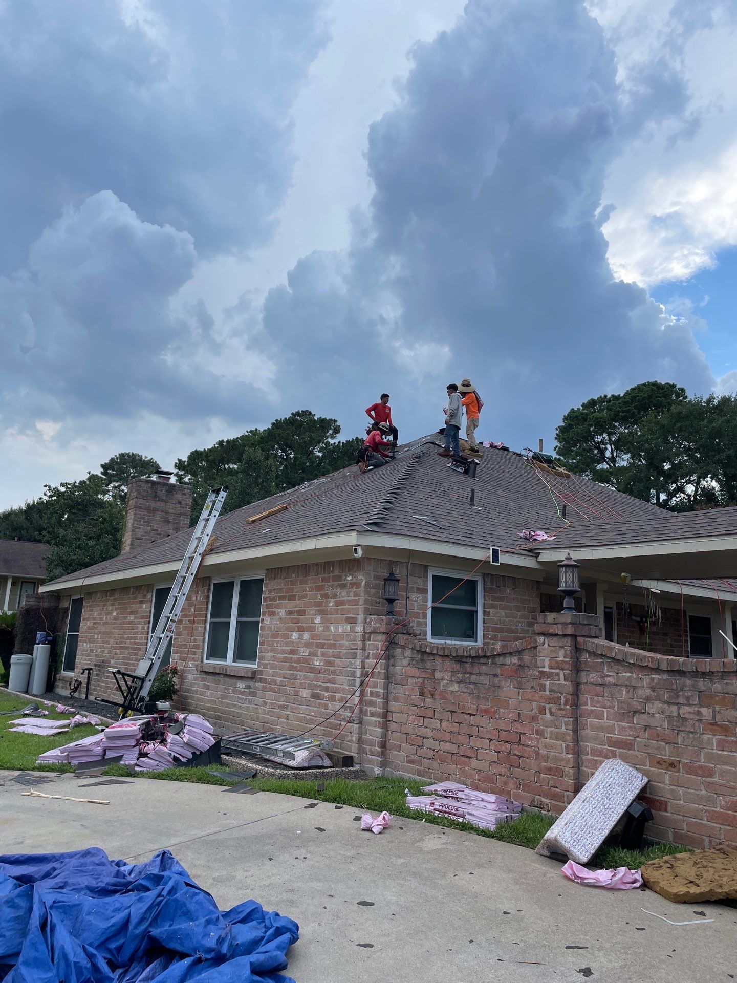 Residential Roofing Installation using Owen's Corning Duration (Lifetime) Shingles by Roof Repair Company