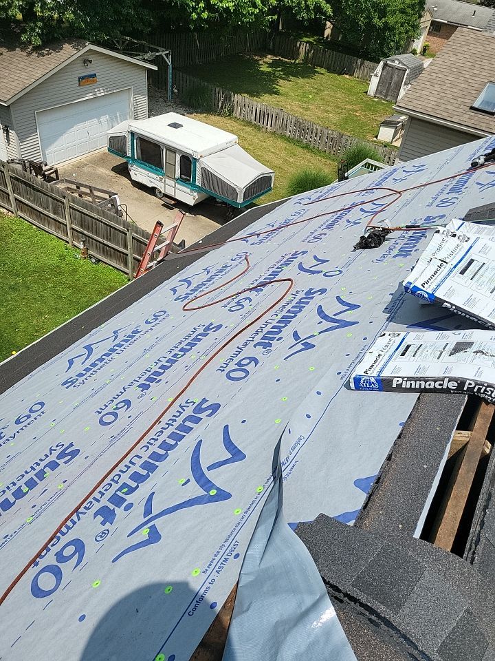 ATLAS PINNACLE COLOR: BLACK SHADOW by Eagle Eye Roofing