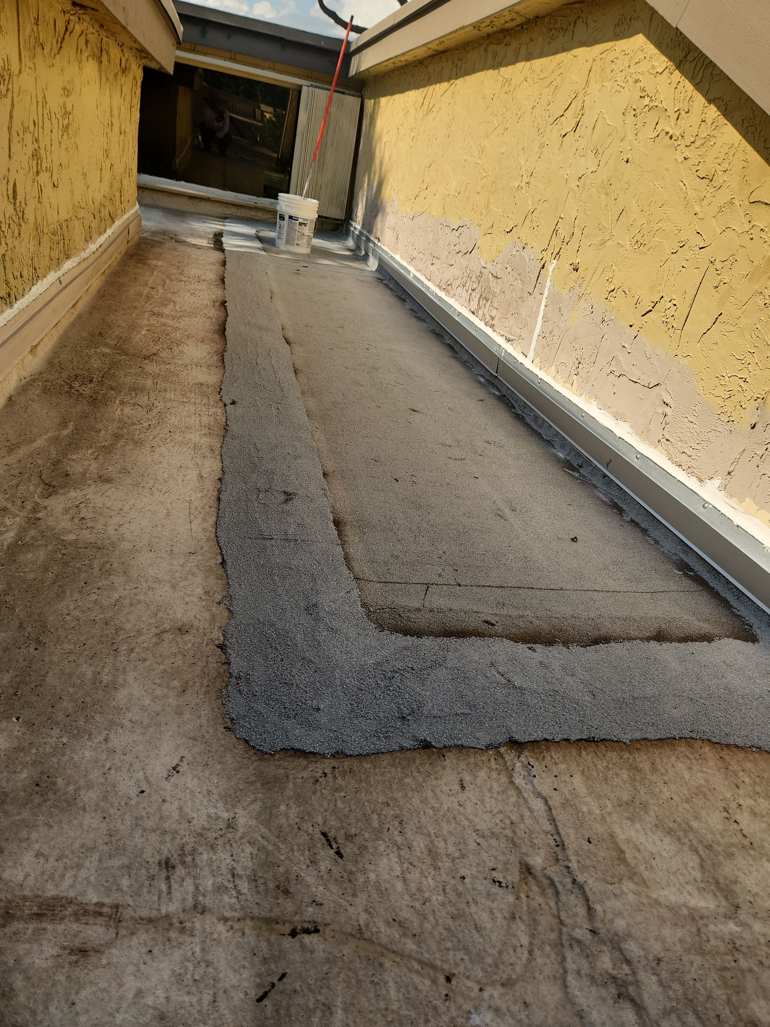 Flat Roof Repair in Deerfield Beach β Fast, Professional & Reliable by Aastro Roofing