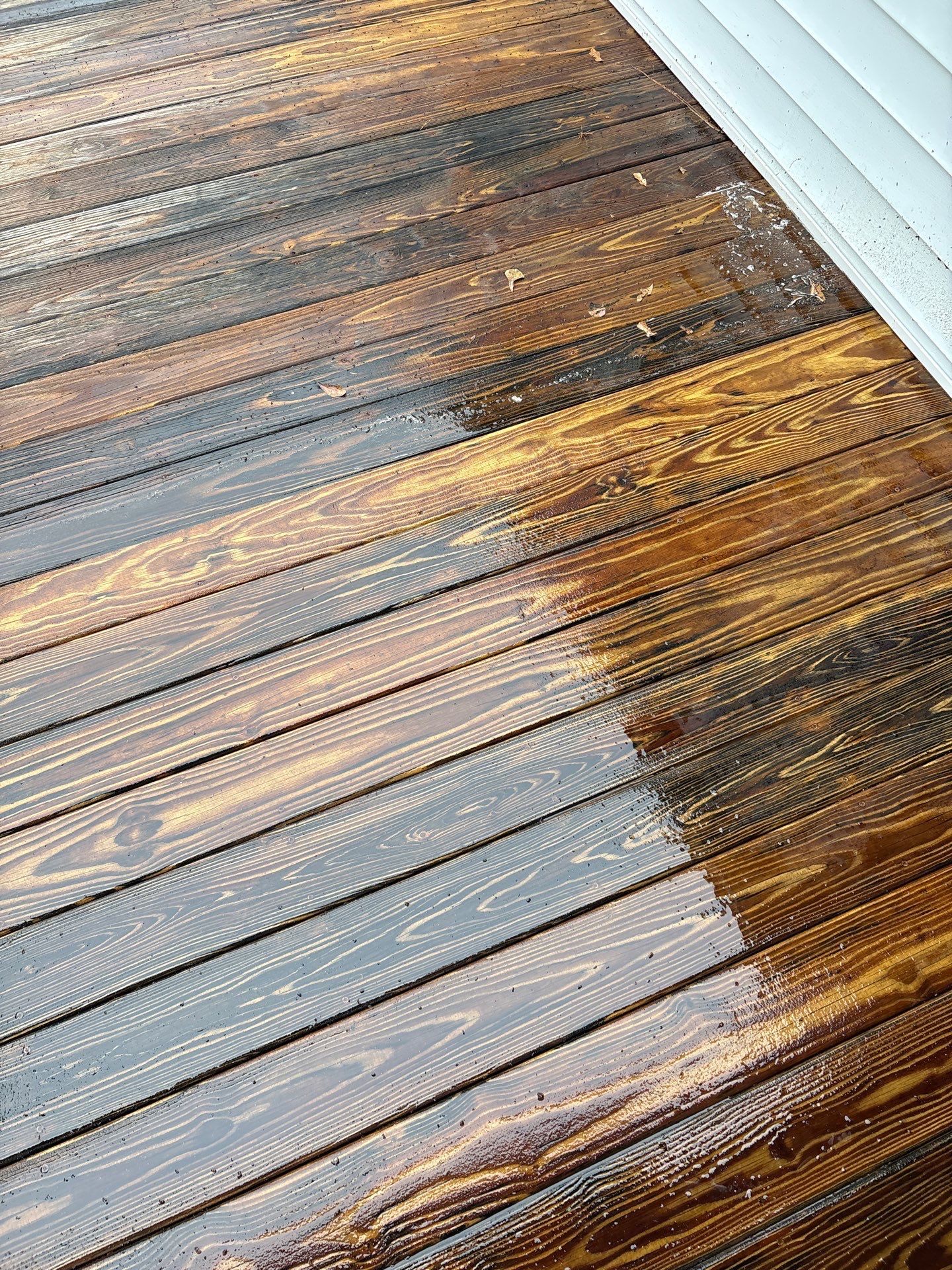 Wood Deck using Wood Sealant by DuraSeal