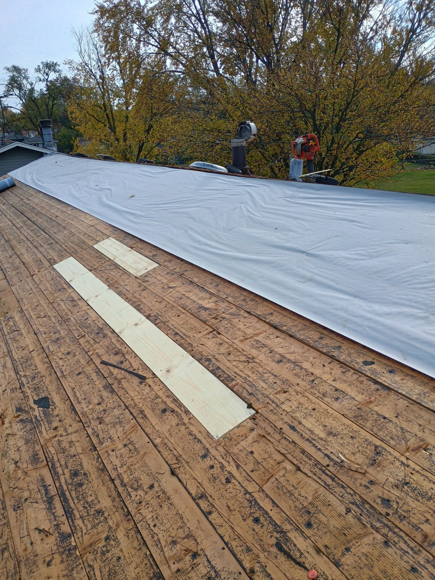 malarkey Vista Silverwood  by Pro Home Services Inc