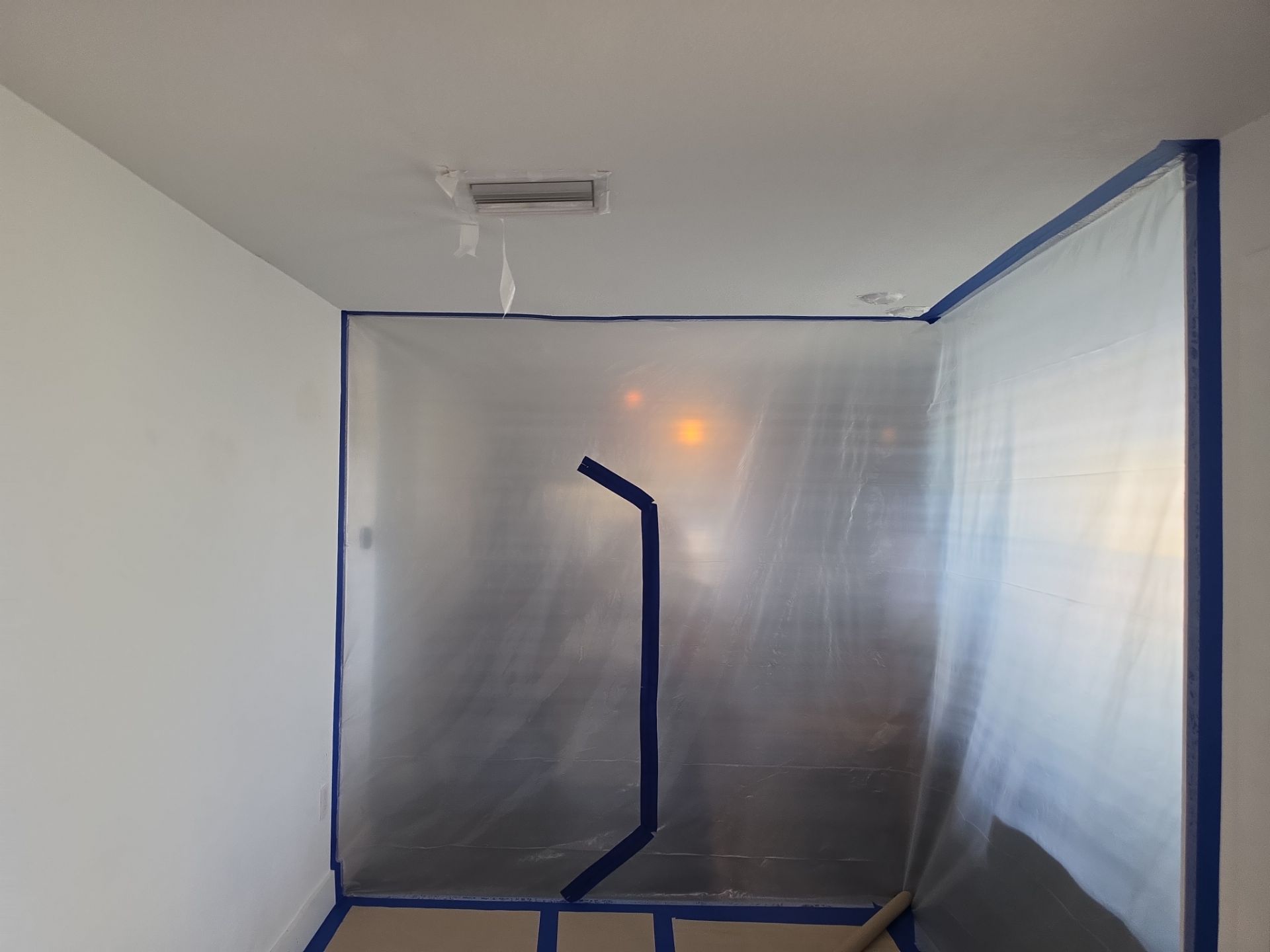 Windstorm Damage & Multi-Room Water Mitigation in St. Petersburg by Right On Time Restoration
