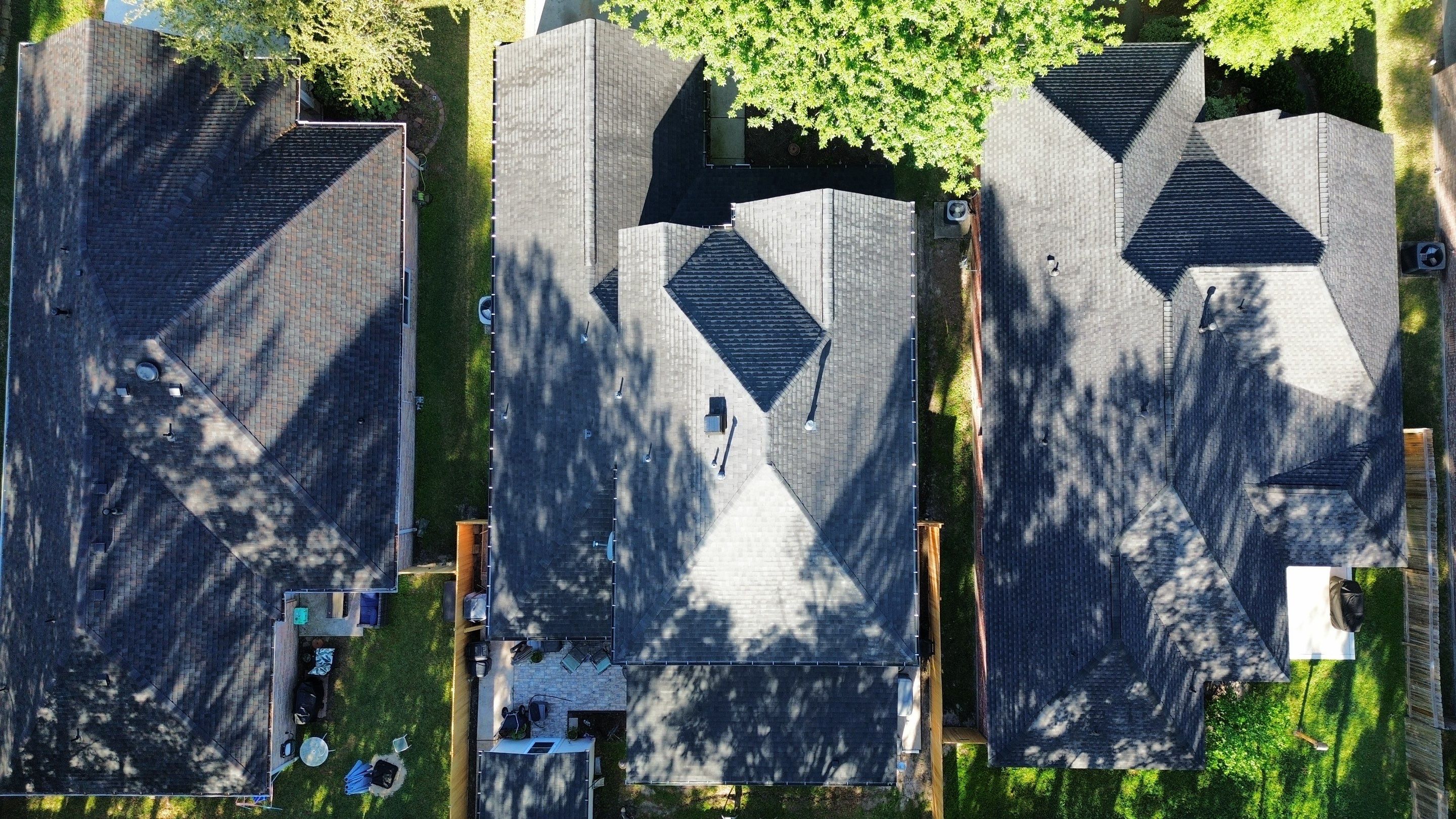 Kingwood Roof Installation using Atlas Pinnacle Pristine by Modern BYLT Roofing & Construction
