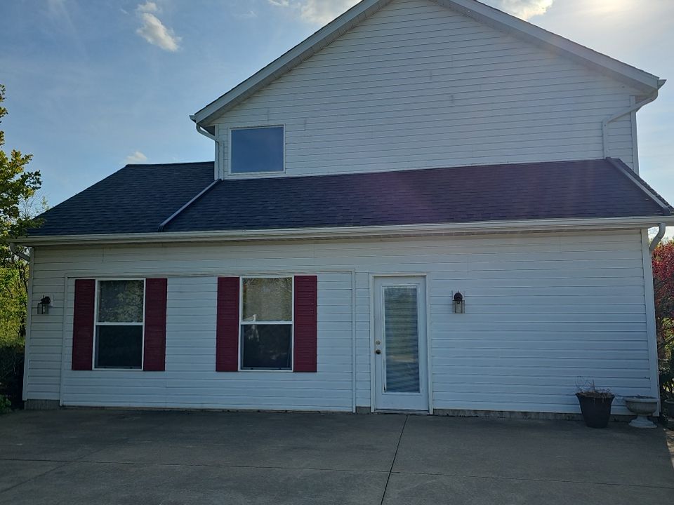 ATLAS PINNACLE COLOR: BLACK SHADOW DRIP EDGE: WHITE by Eagle Eye Roofing