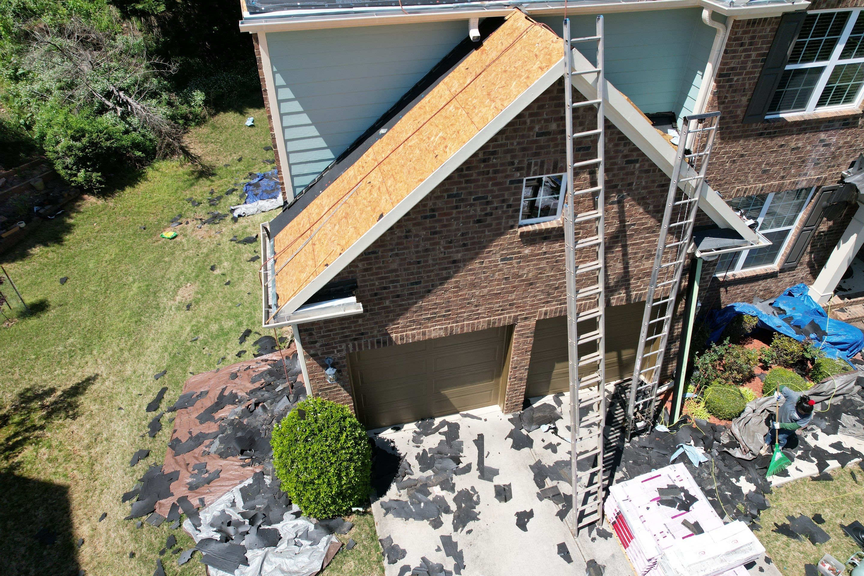Residential Roofing Installation using Owens Corning Onyx Black by Inspector Roofing and Restoration