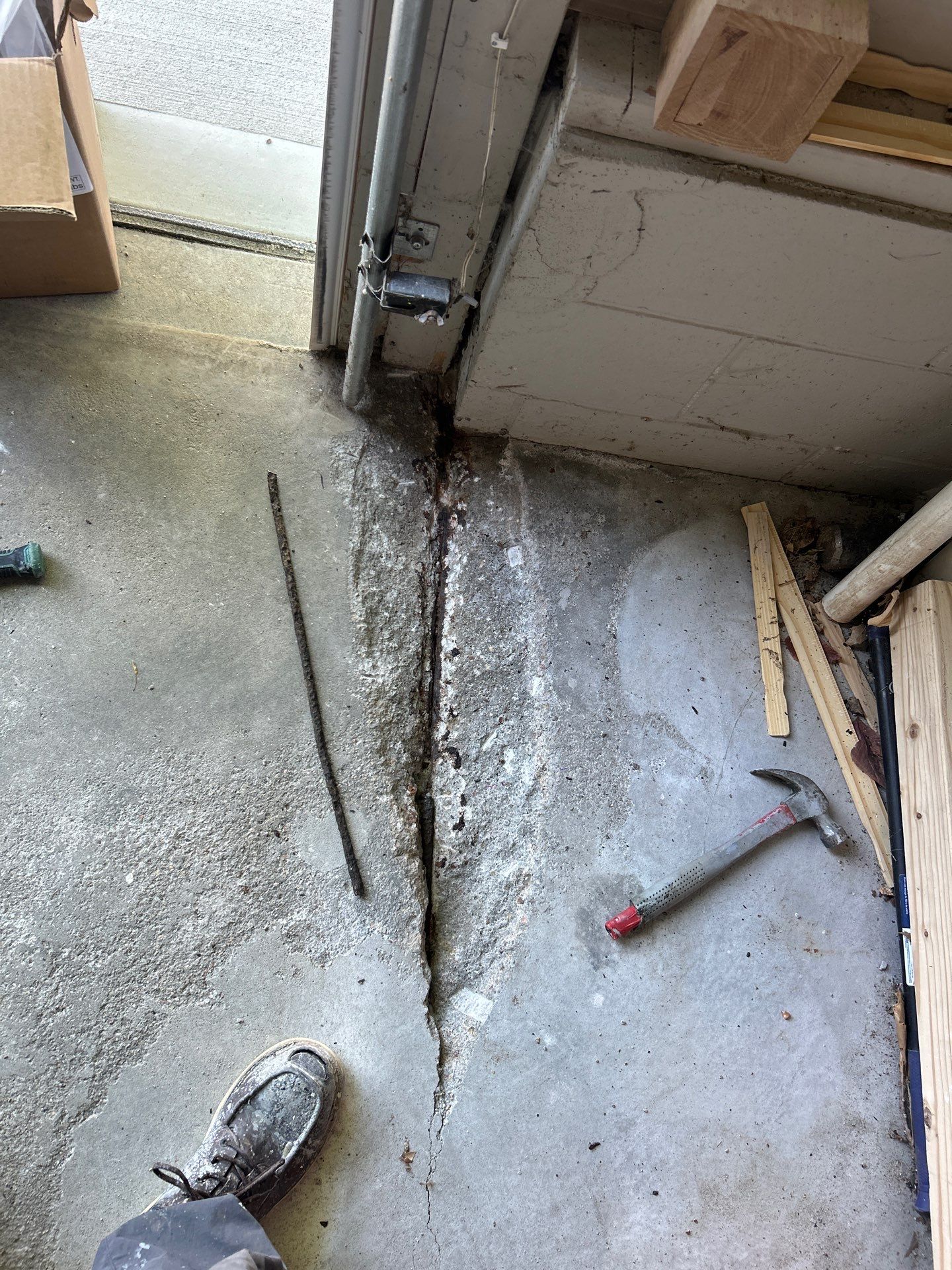 Multi-Phase Epoxy Floor Coating for Omaha Residential Garage by Granite Garage Floors