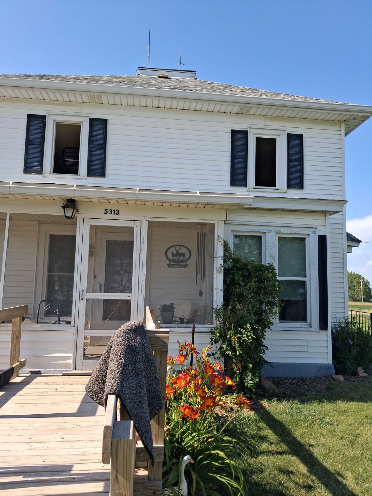 A Fresh Look with Midway Hawthorn Series Windows by United Windows and Siding LLC