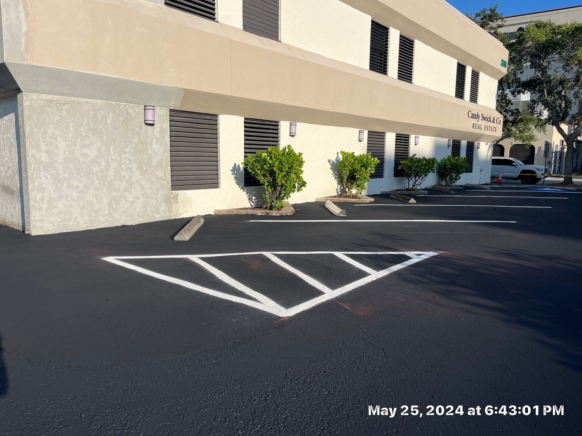 The Smart Choice for Real Estate Pros: Sealcoating & Line Striping Done Right by Everline Coatings & Services - Southwest FL