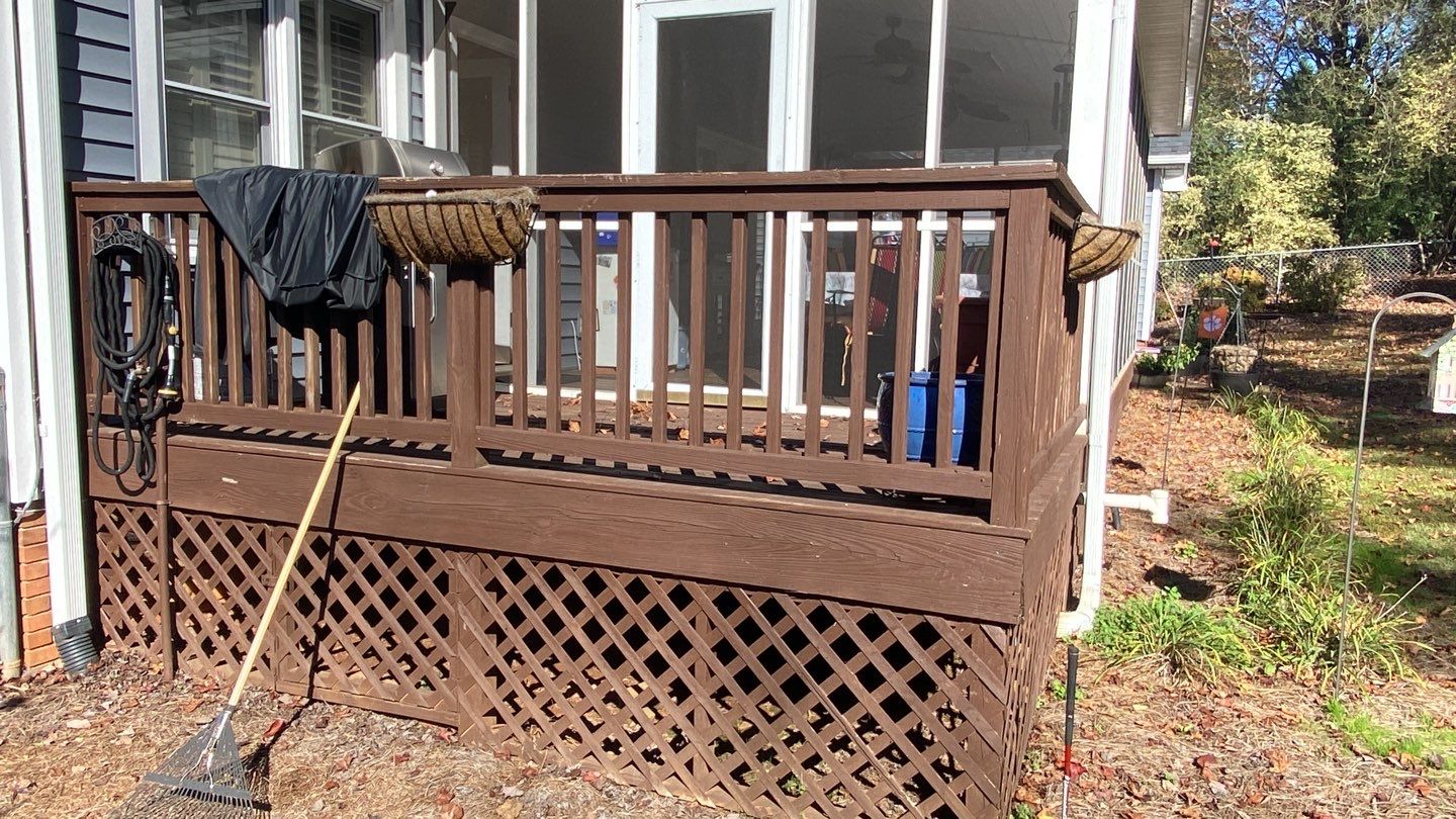 Coated deck using wood sealant by DuraSeal