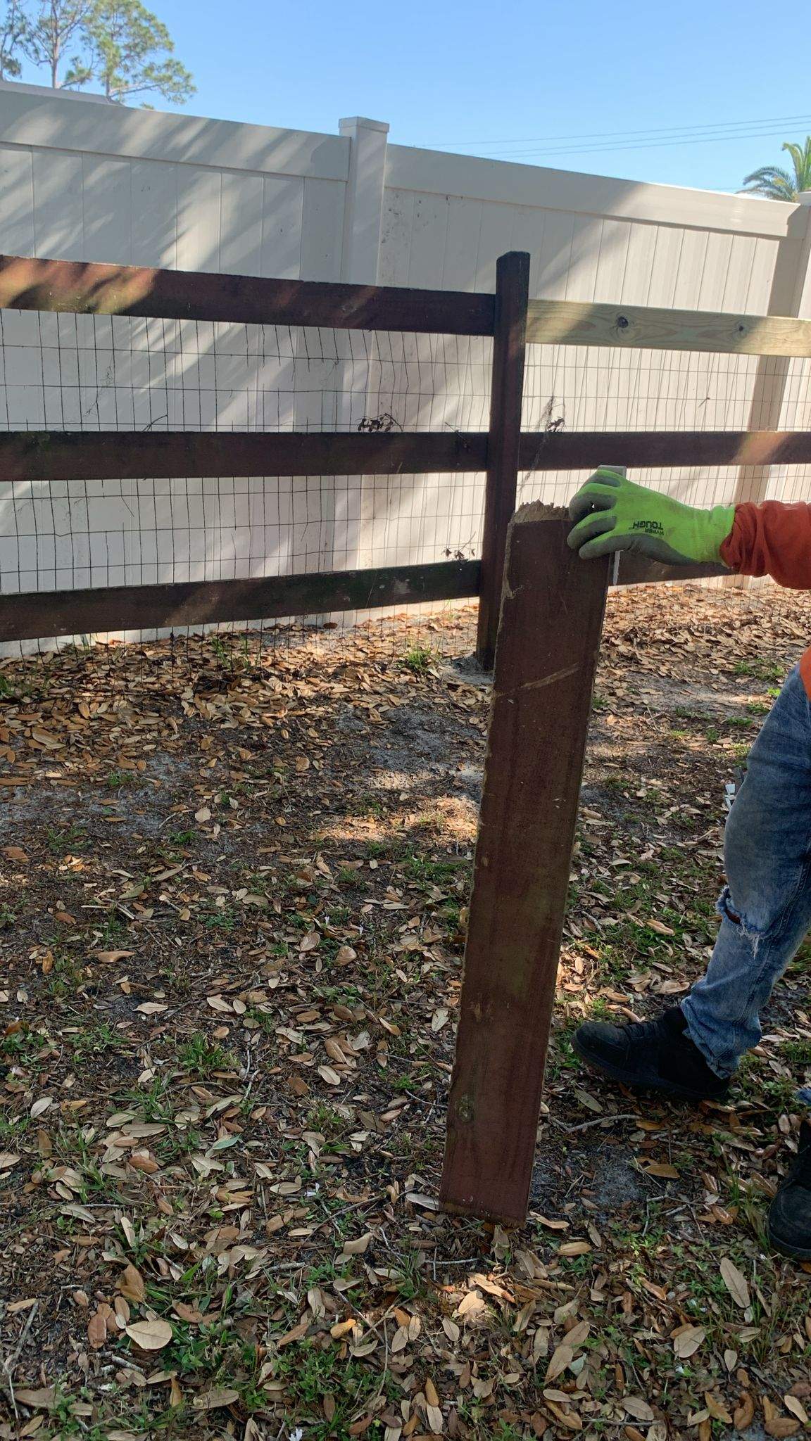 Custom Wood Farm Fence with Welded Wire Mesh in Nokomis by True Fence LLC