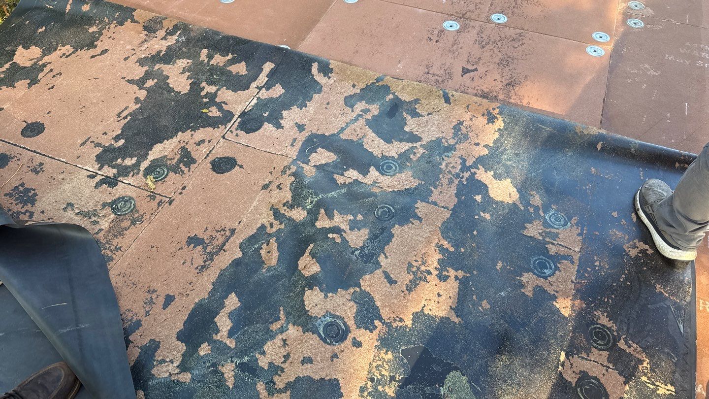 Roof Replacement using Owens Corning Colonial Slate by 180 Contractors