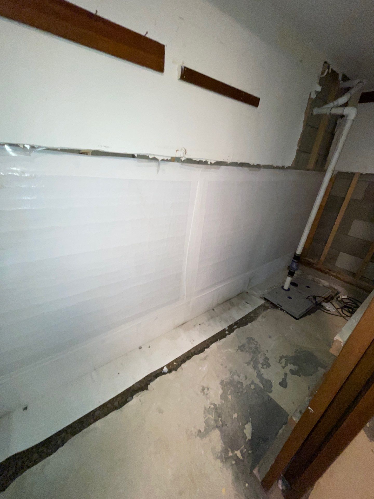 Crawl Space Interior/Exterior Waterproofing by Toledo Basement Repair 