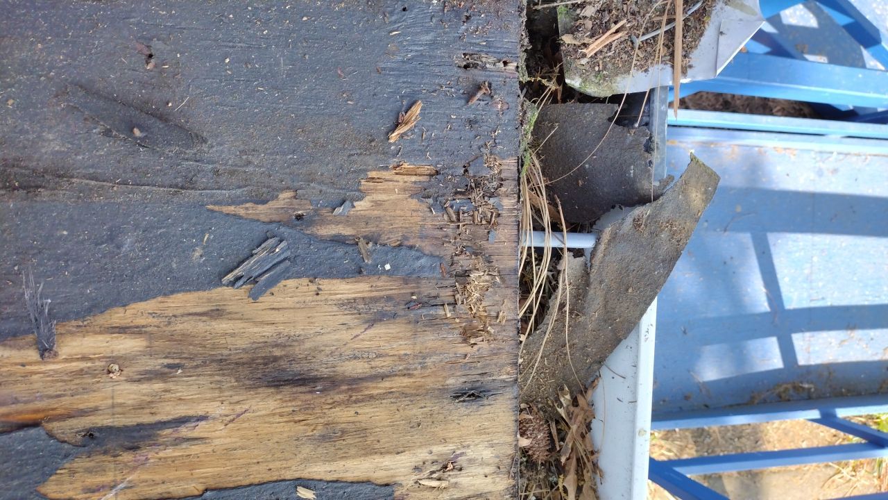 Cedar Shake Install using #1 Blue Label Cedar Shingles for the Albany Visitors Association  by Orezona Building & Roofing Company, Inc.