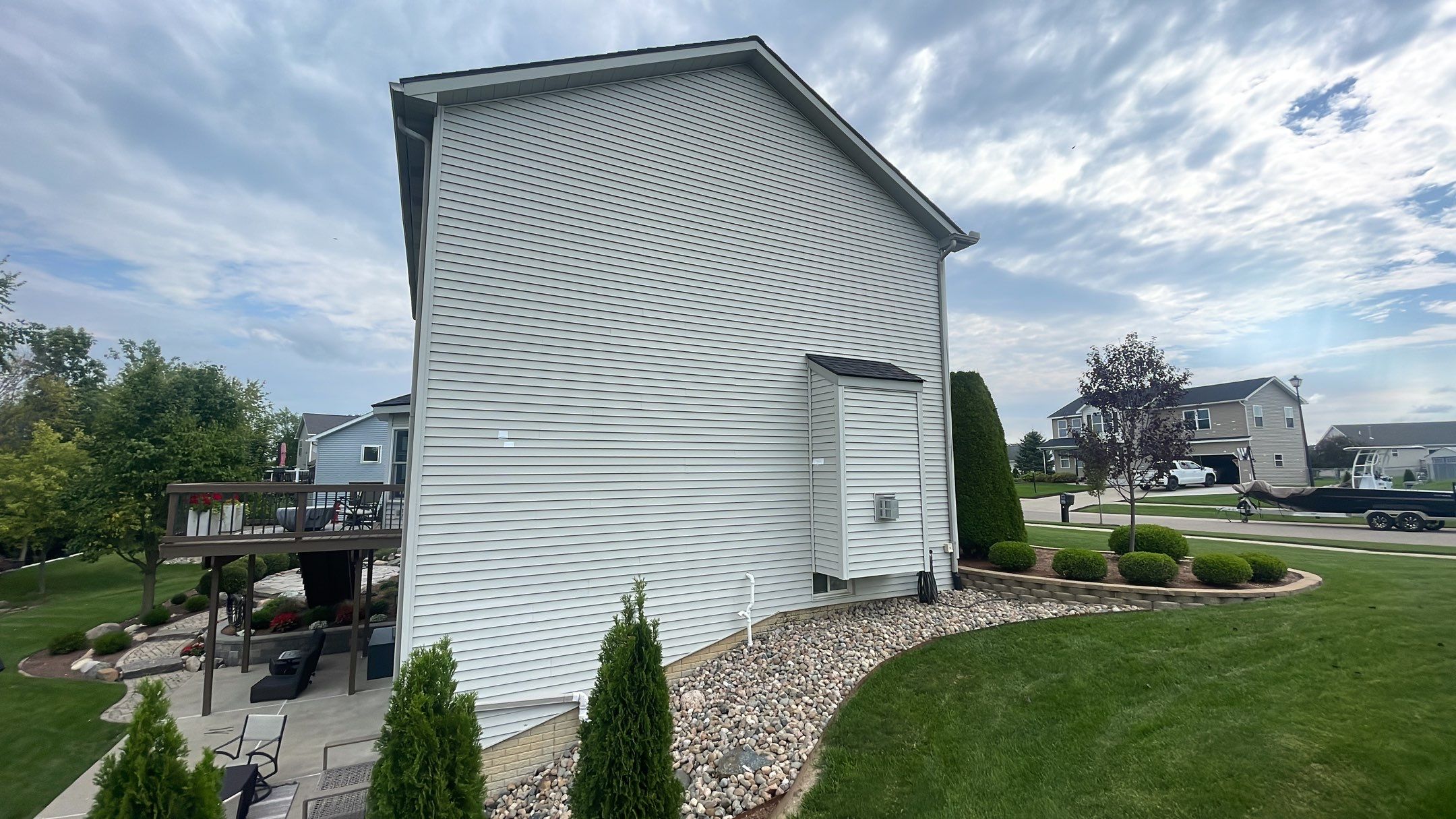 Siding Replacement using Certainteed Classic Restoration D4 by 180 Contractors