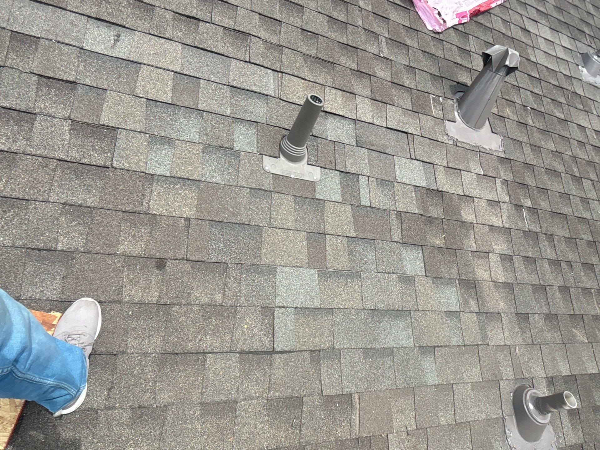 Hail Damage using Owen's Corning Duration (Lifetime) Shingles by Roof Repair Company