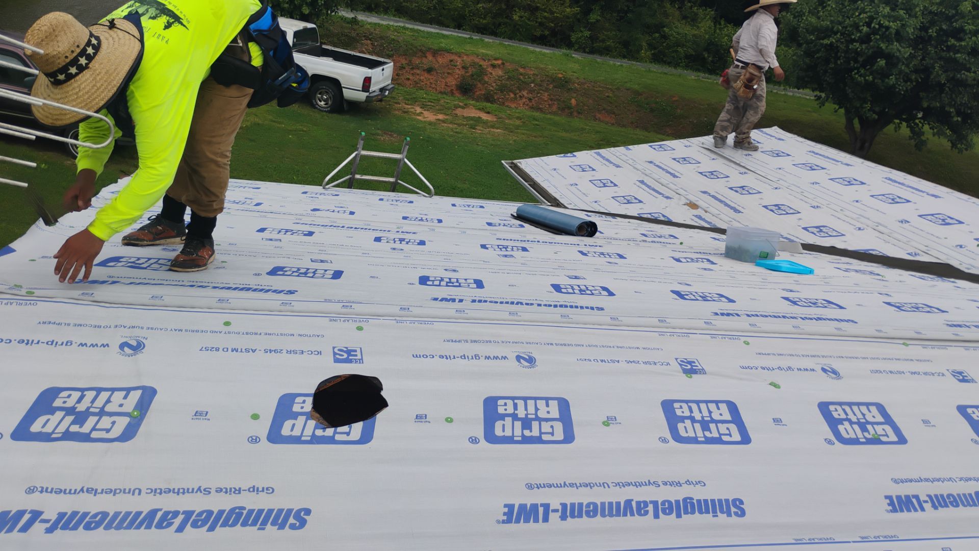 Taylor Roof by BROCK BUILDERS 