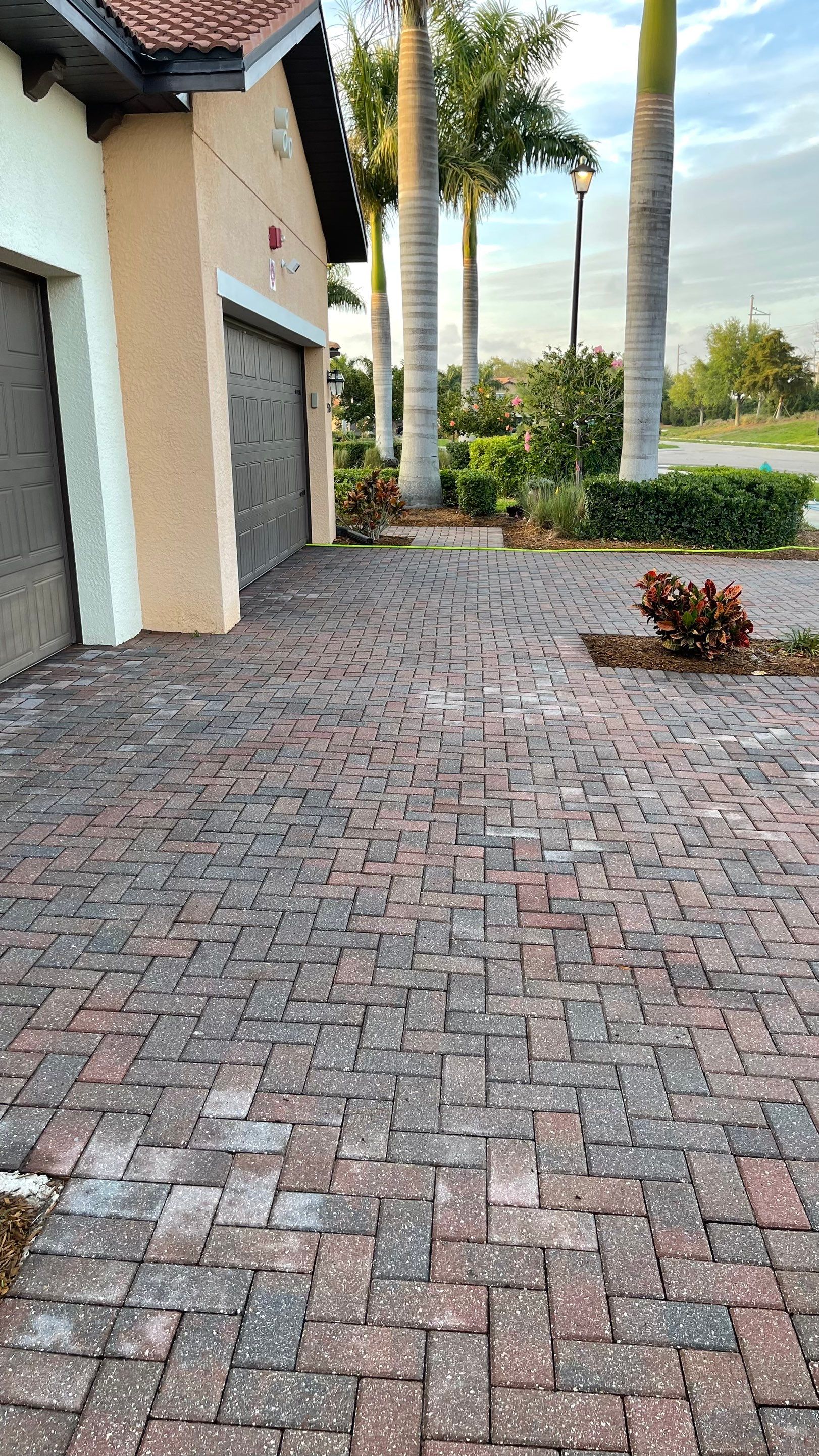 HOA Paver Driveway & Sidewalk Cleaning in Sarasota National, Venice, FL | Sunshine AquaWash by Sunshine AquaWash
