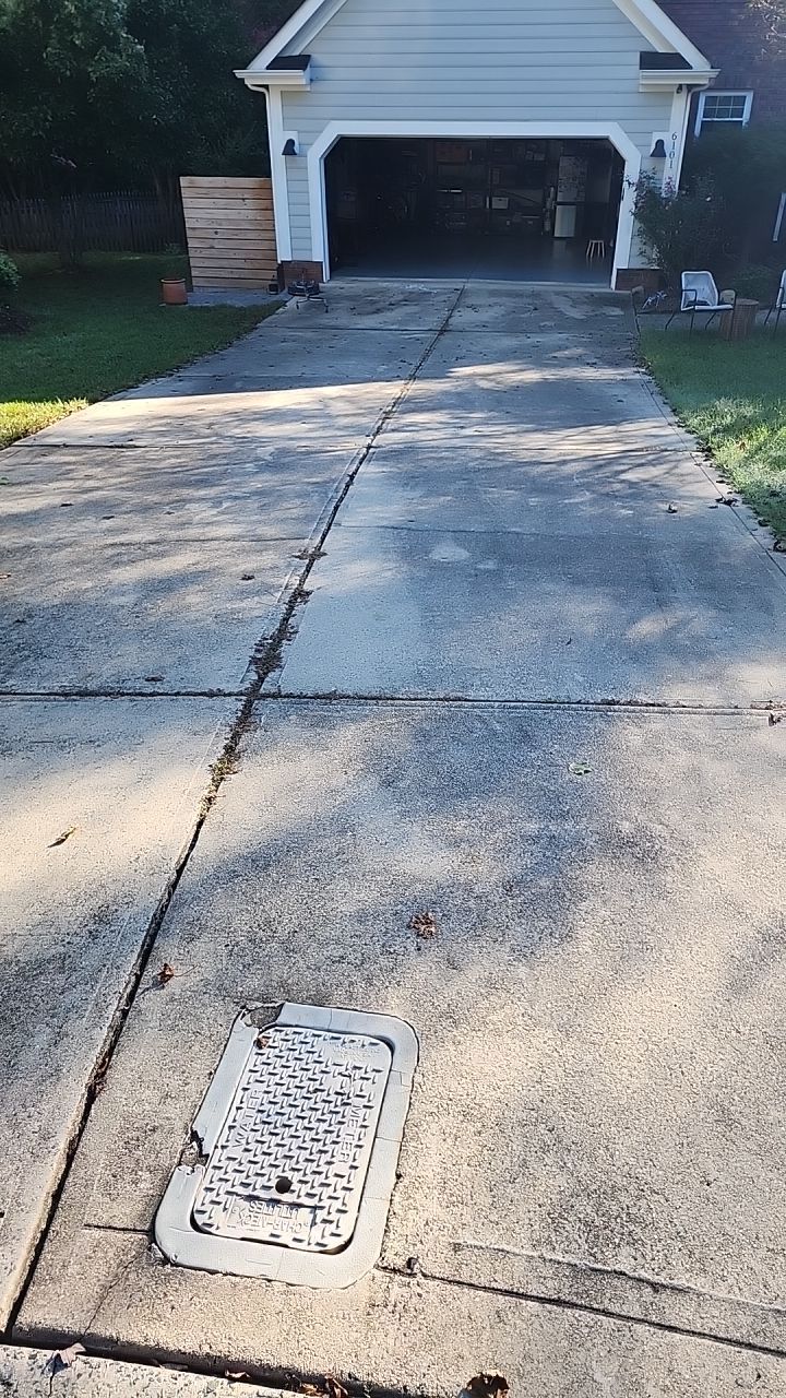 House Wash using cleaner by Power Wash Masters LLC