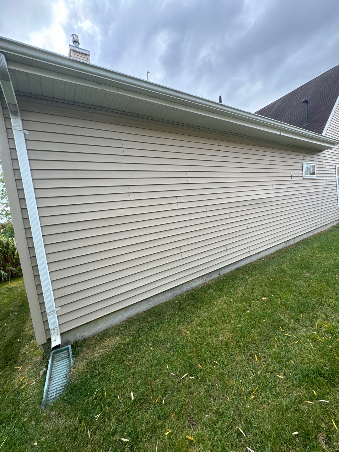 Residential Cleaning using House SoftWash by SJ Exterior